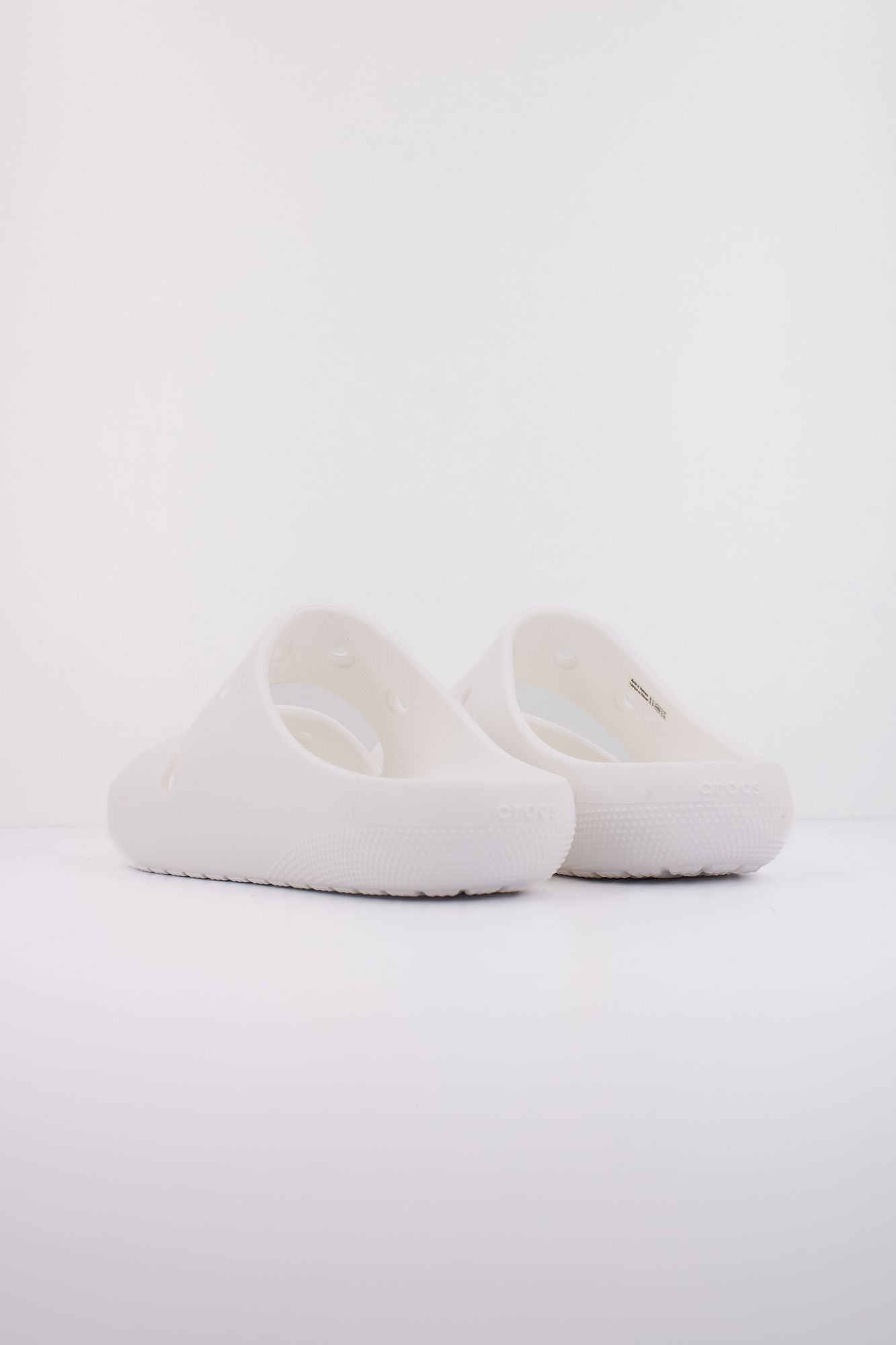 CROCS CLASSIC SANDAL V2 en color BLANCO (4)