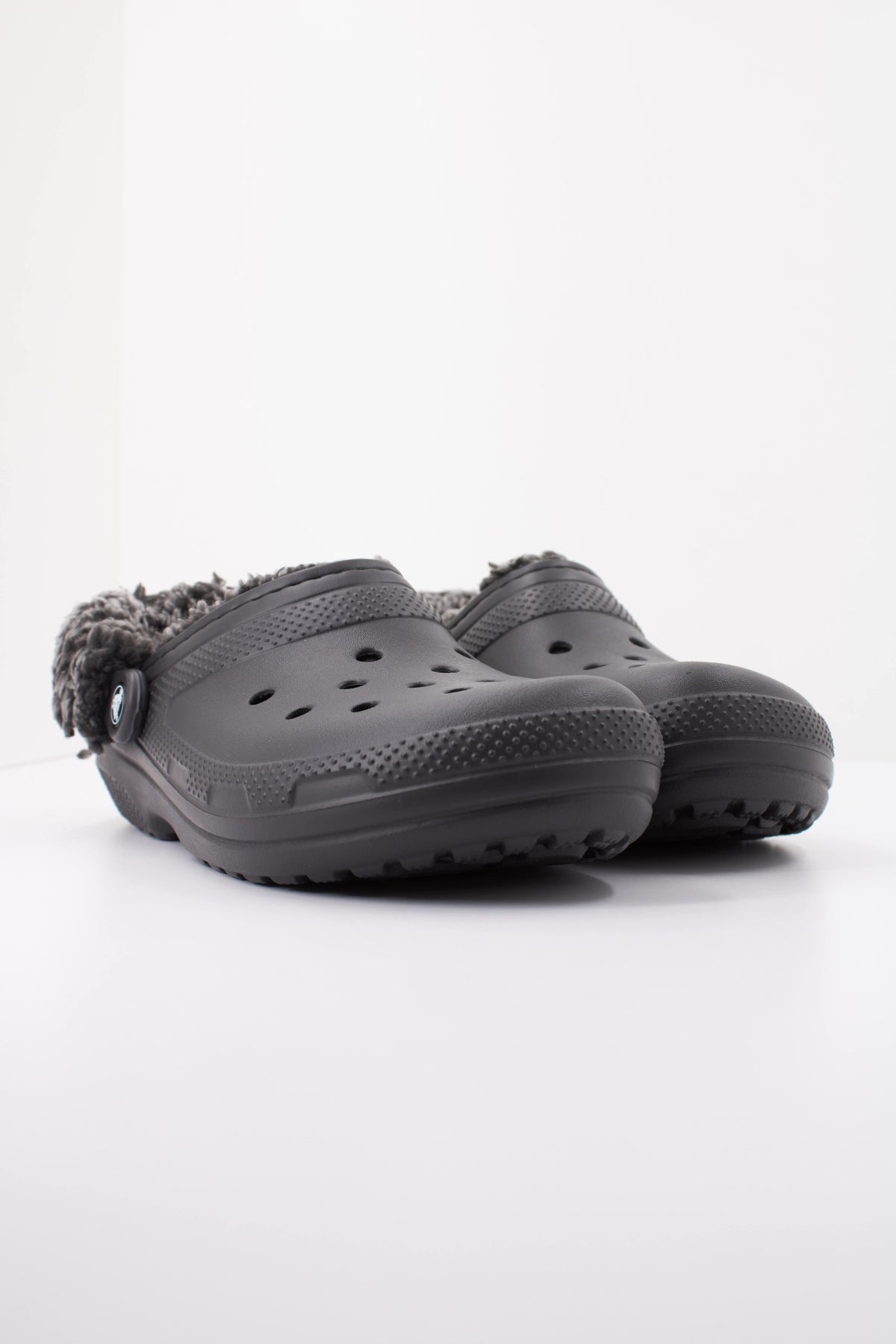CROCS 211396C CLASSIC FLEECE LINED en color NEGRO (2)