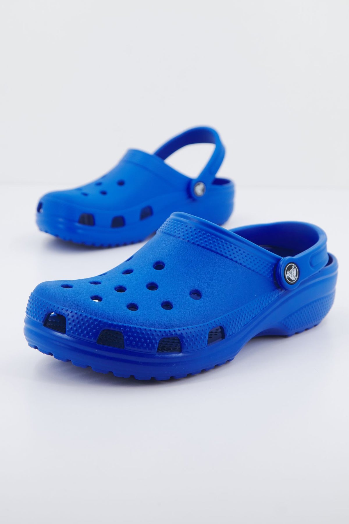 CROCS CLASSIC CLOG 10001 en color AZUL (2)