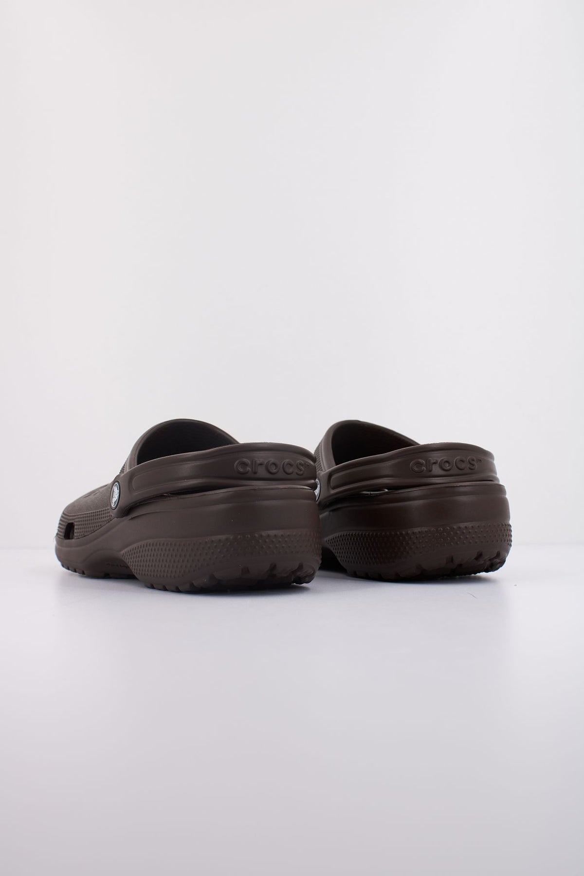 CROCS CLASSIC CLOG 10001 en color MARRON (4)