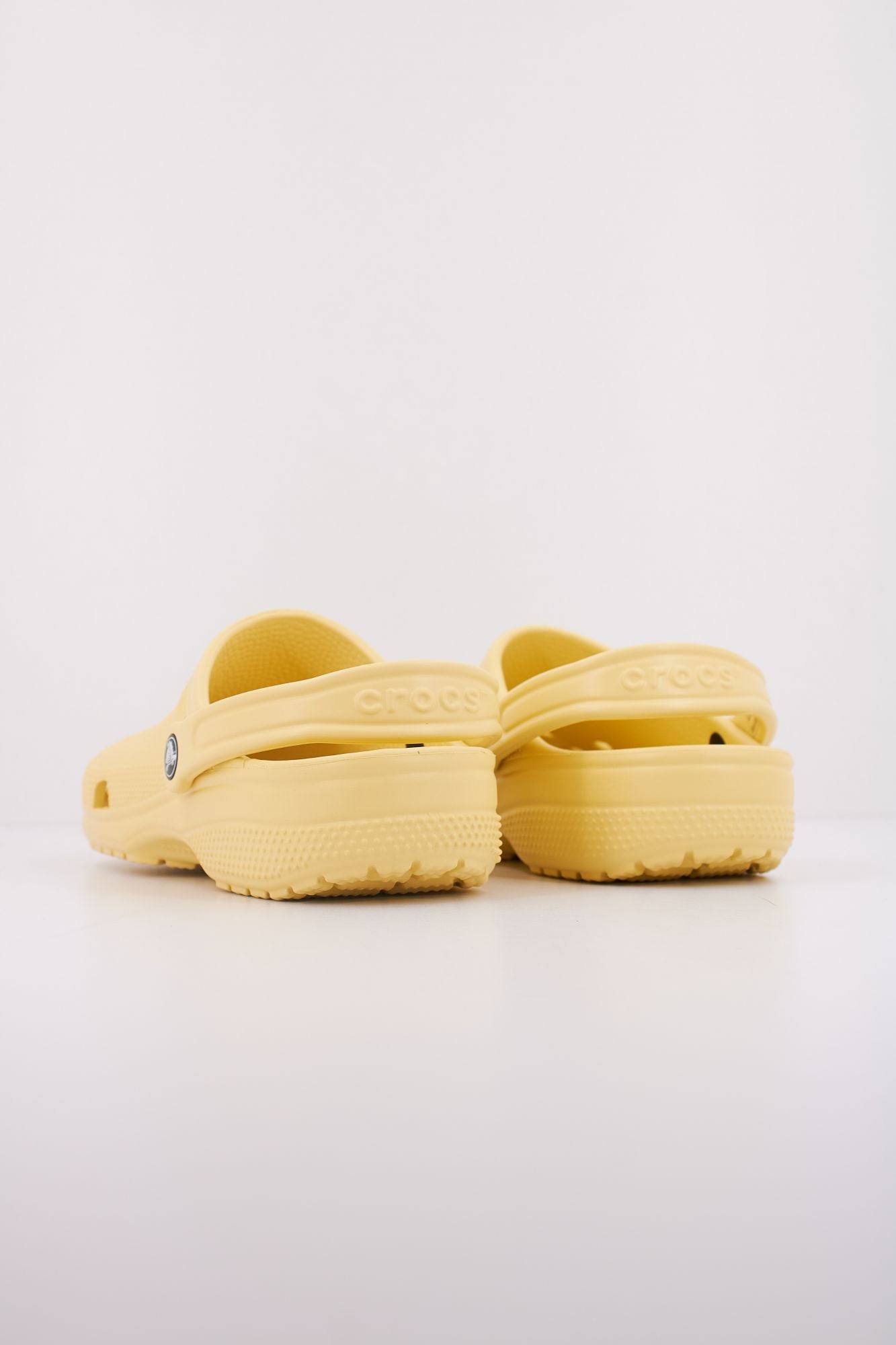 CROCS CLASSIC U en color AMARILLO (4)