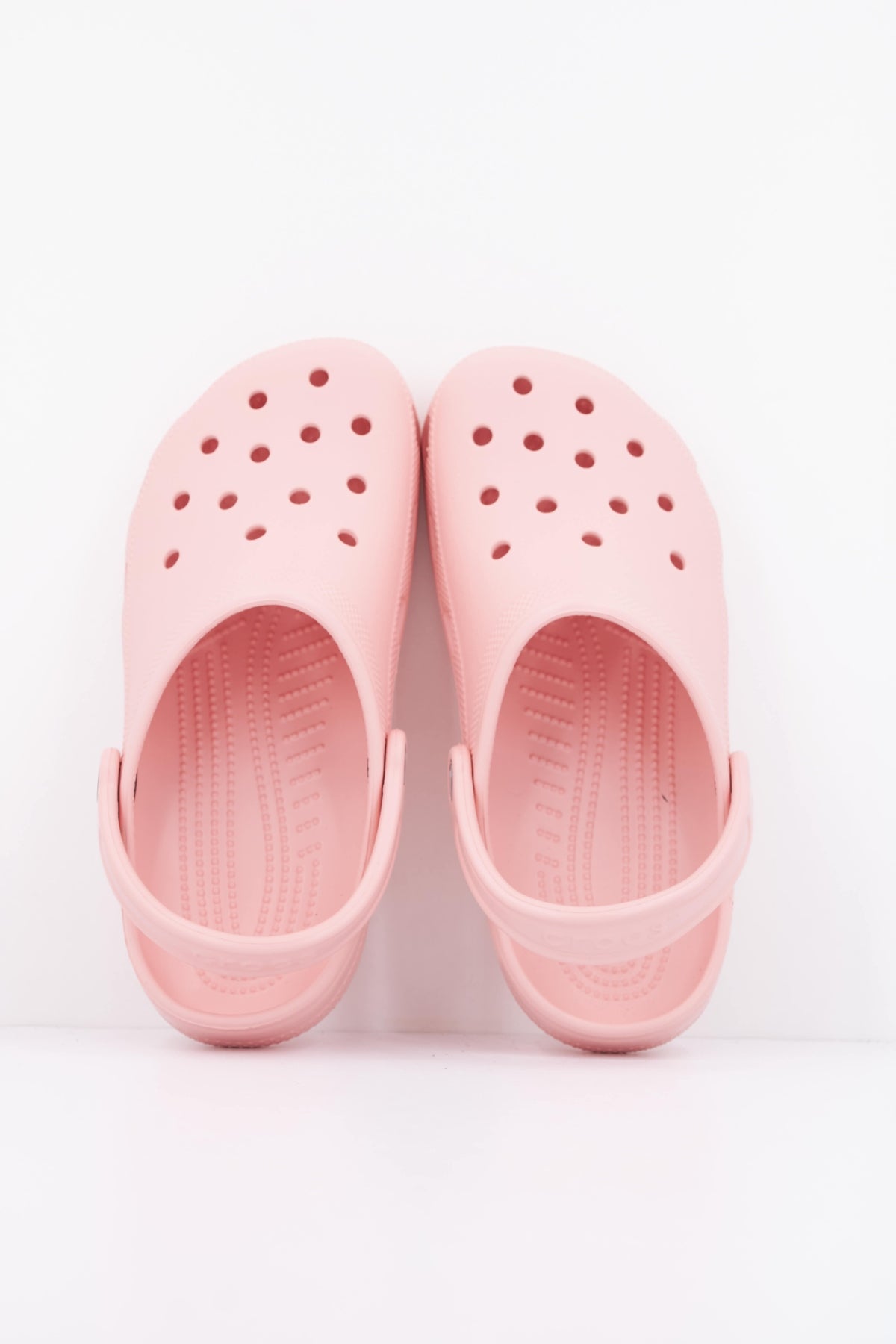 CROCS 10001C CLASSIC U en color ROSA (3)