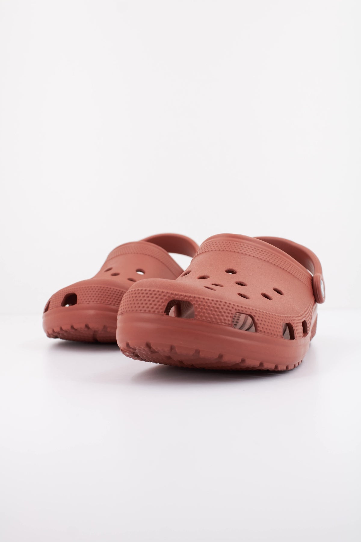 CROCS 10001C CLASSIC U en color MARRON (2)