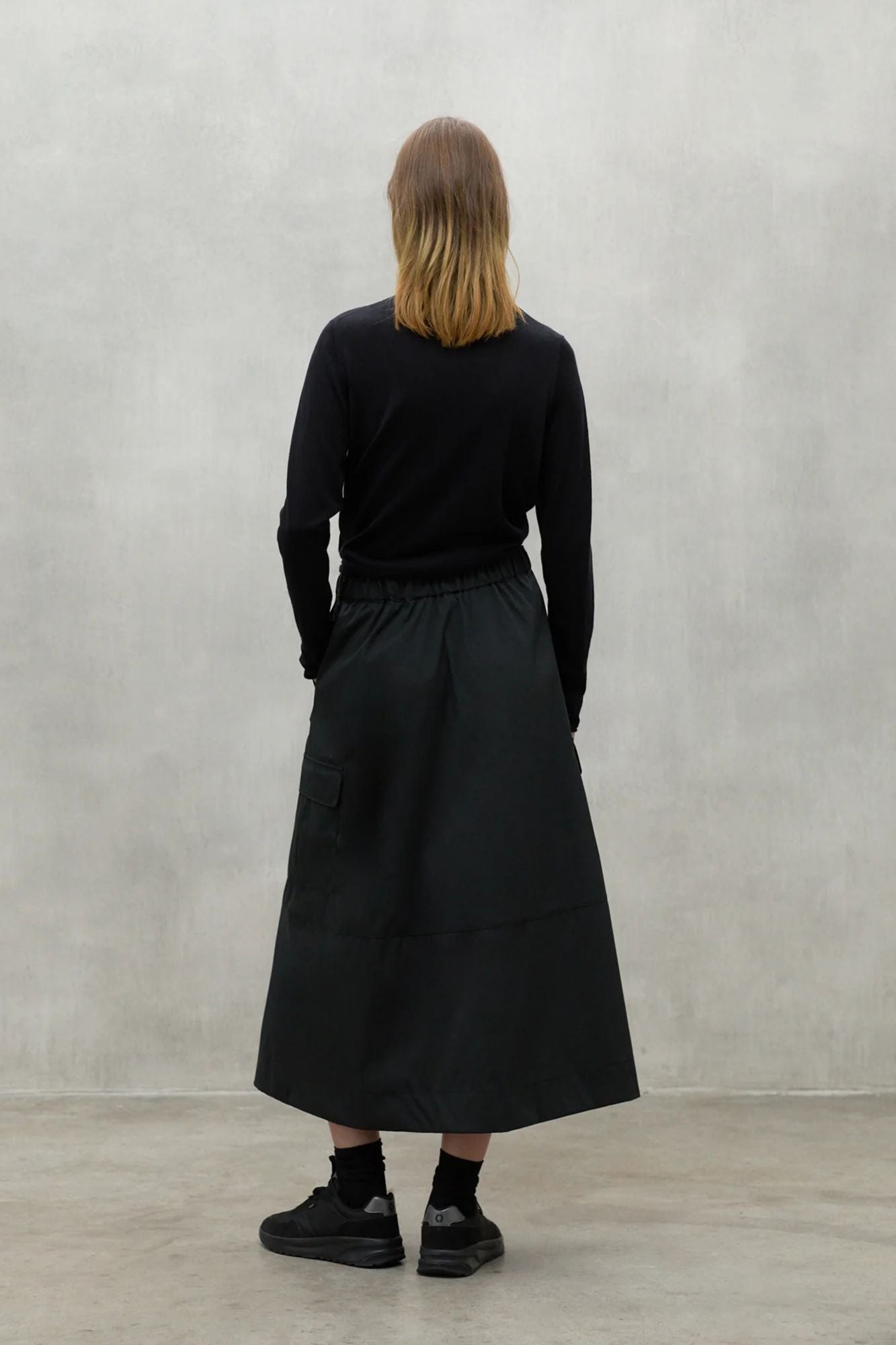 ECOALF FAYAALF KNIT WOMAN en color NEGRO (3)