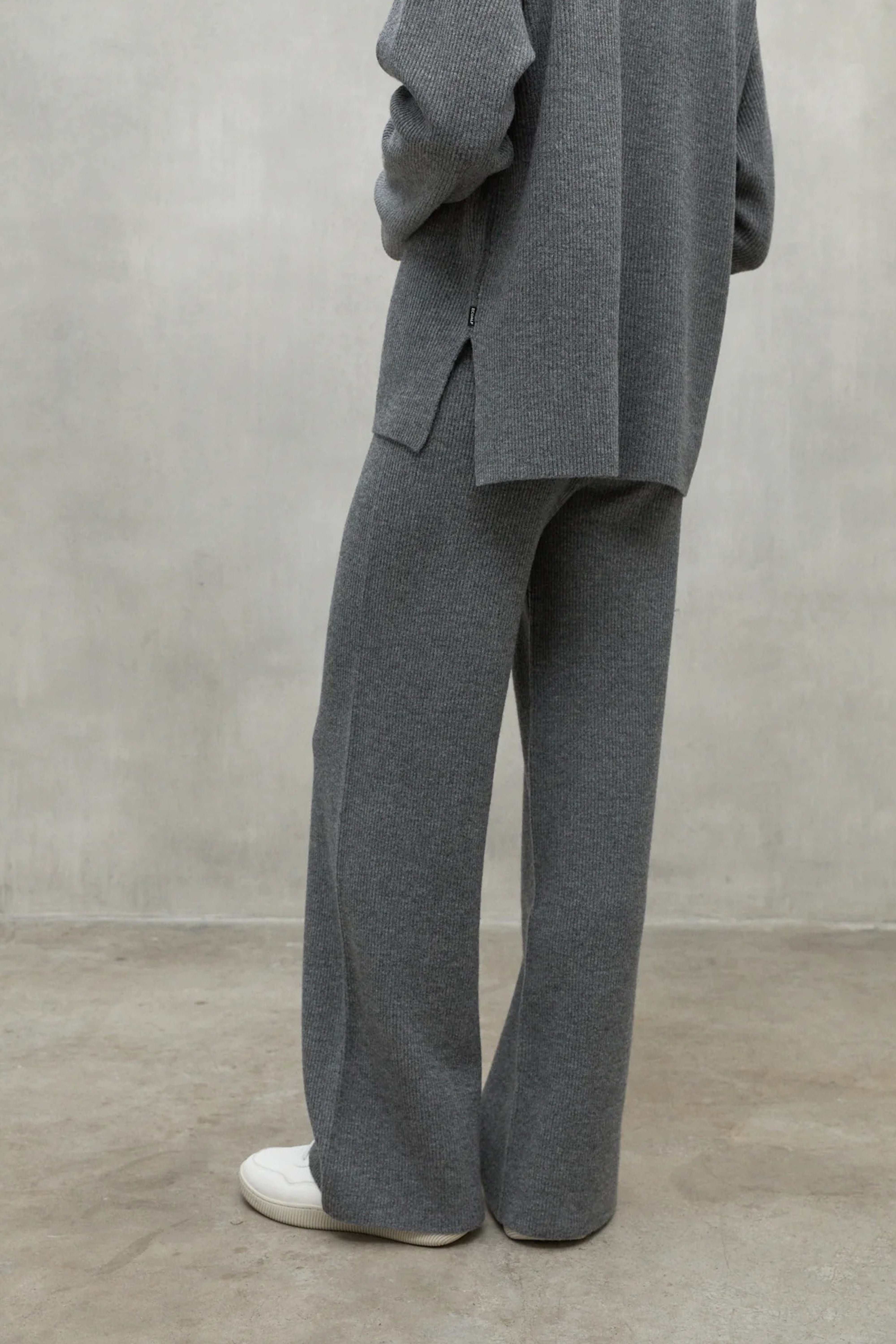 ECOALF CIPRE en color GRIS (3)