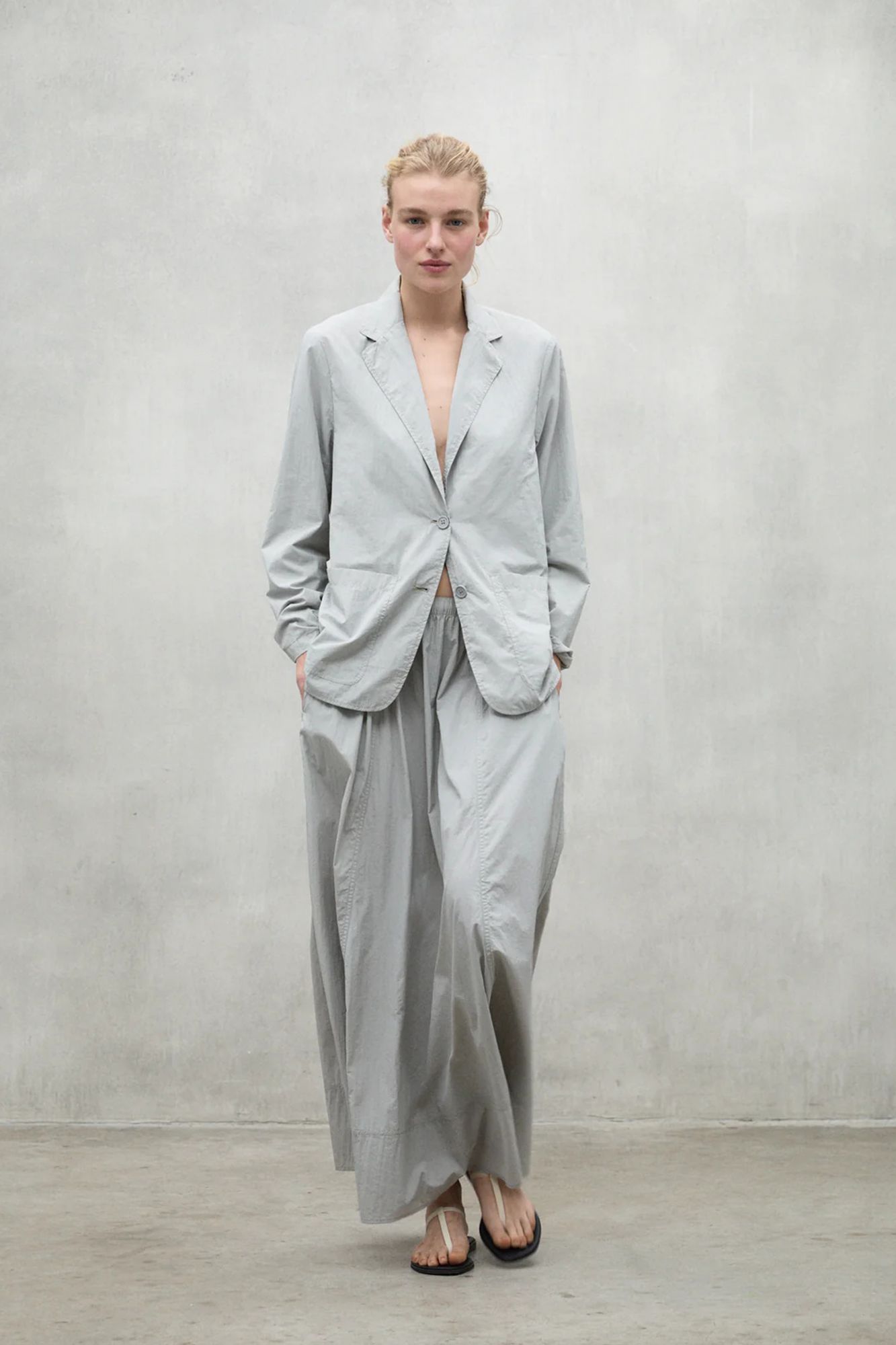 ECOALF SOLAROALF JACKET WOMAN en color GRIS (4)