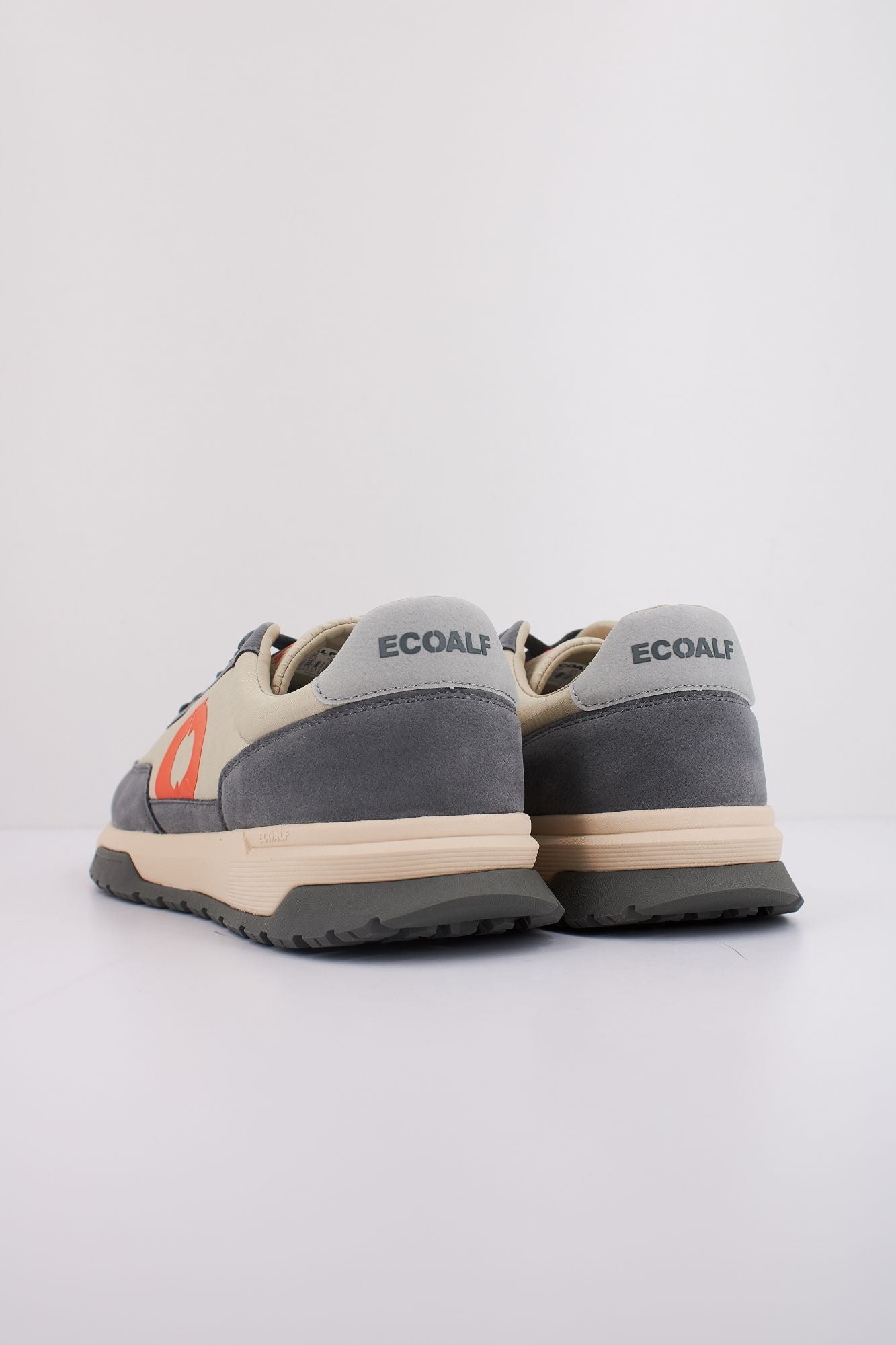 ECOALF VENTURAALF en color BEIS (4)