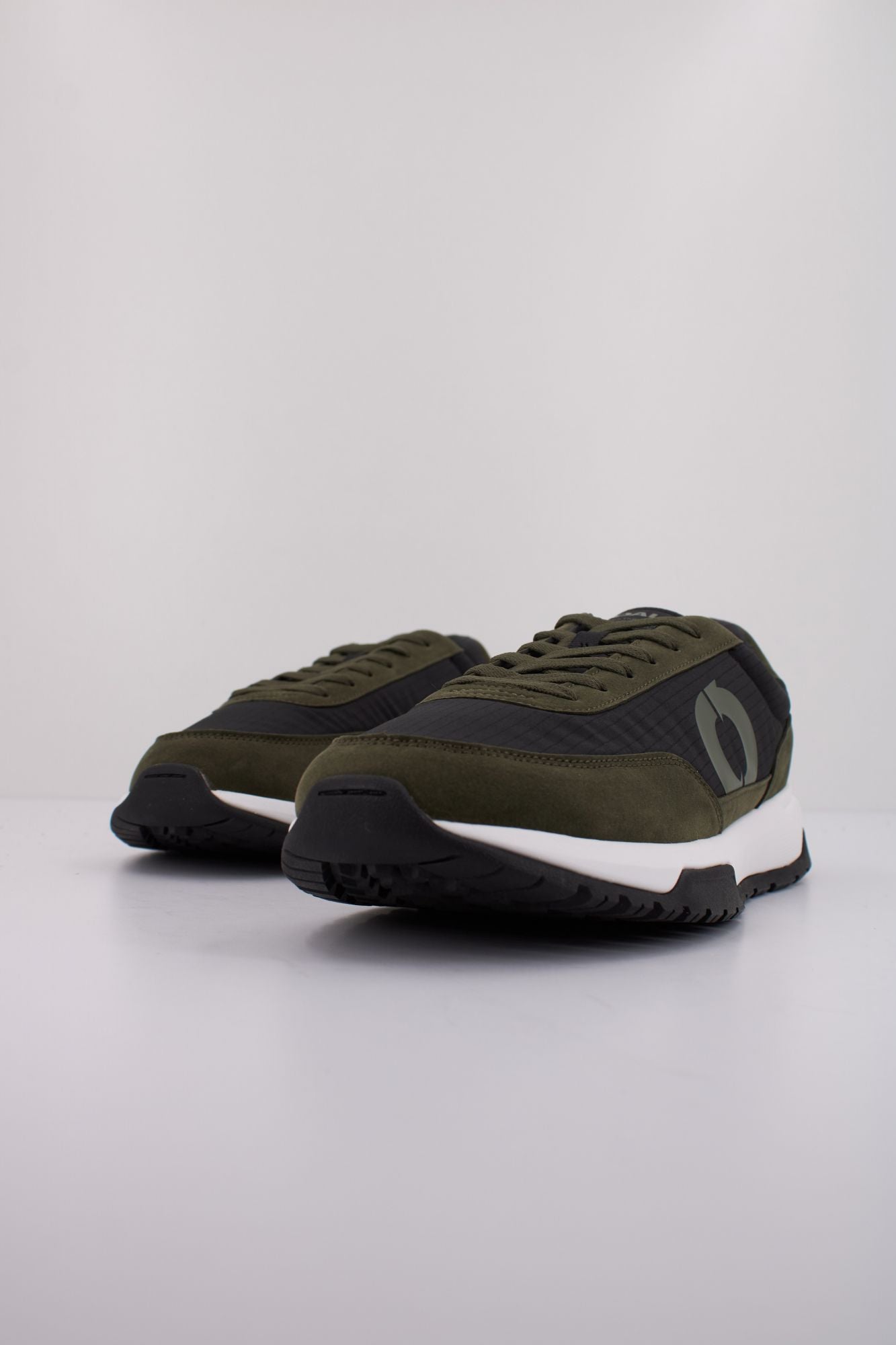 ECOALF VENTURA en color VERDE (2)