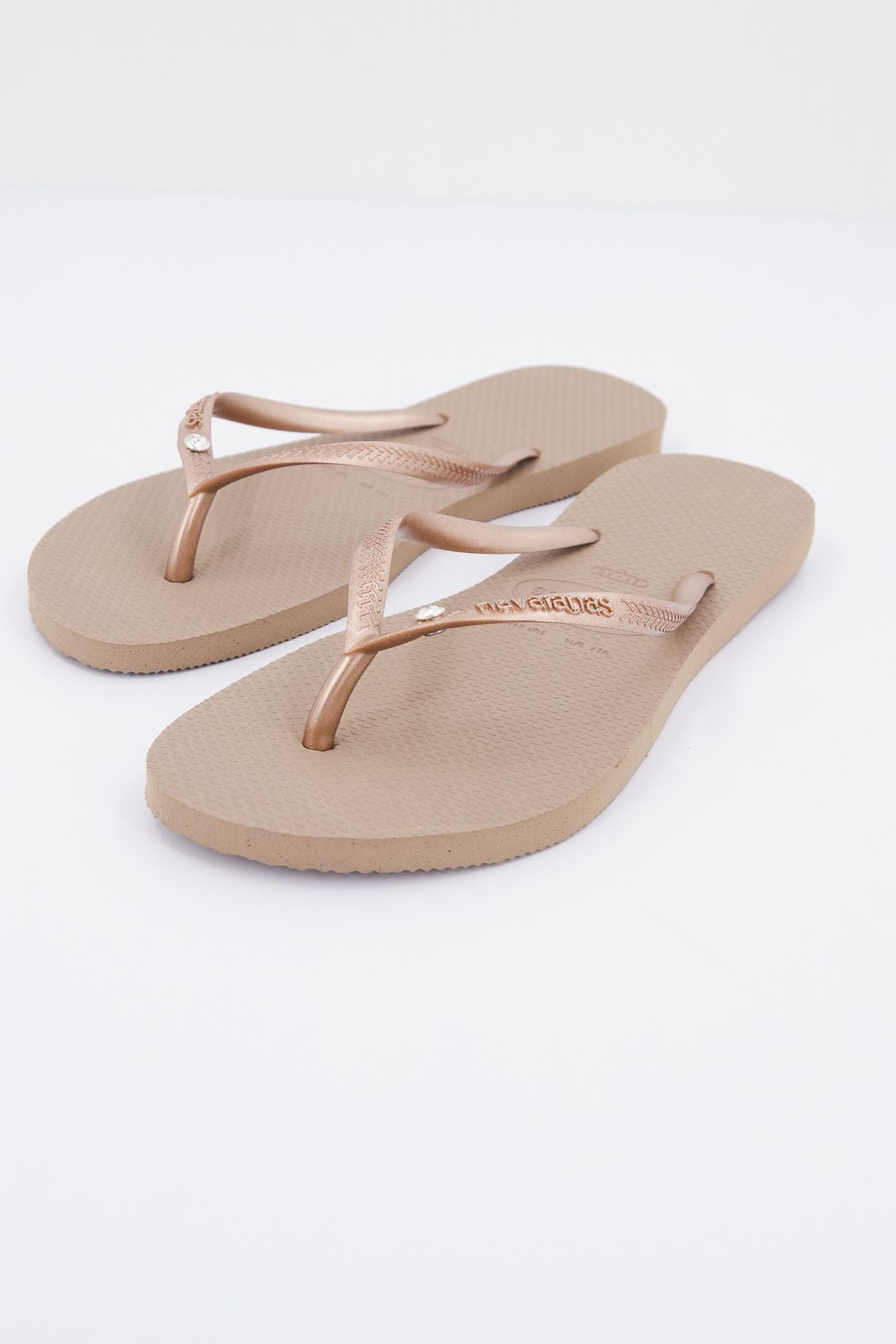 HAVAIANAS SLIM CRYSTAL SW II en color ROSA (2)