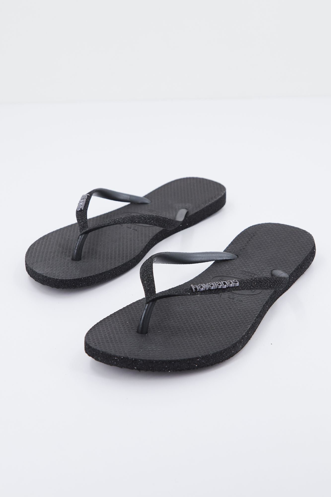 HAVAIANAS 4146093 en color NEGRO (3)