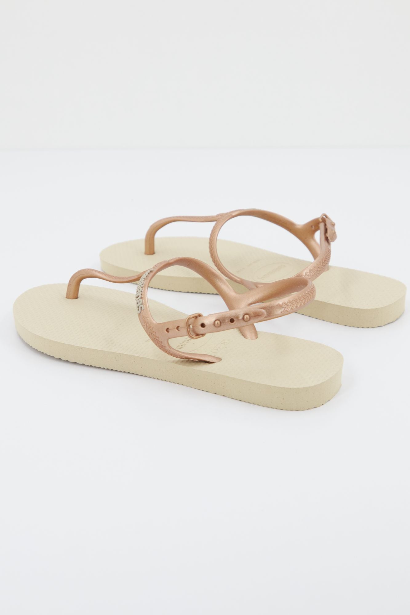 HAVAIANAS TWIST en color BRONCE (4)