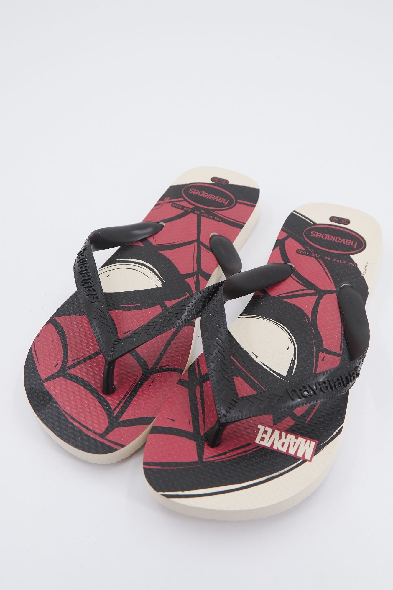 HAVAIANAS TOP MARVEL LOGOMANIA en color BEIS (2)