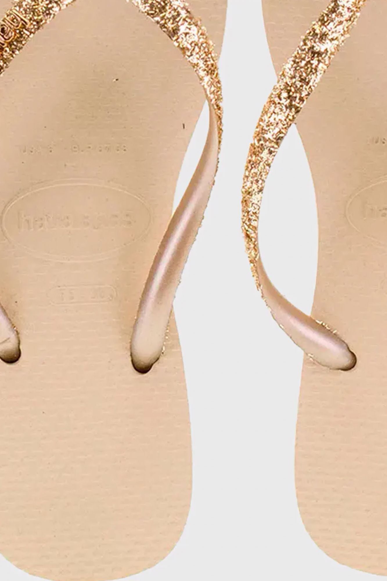 HAVAIANAS  SLIM SQUARE GLITTER en color ORO (2)