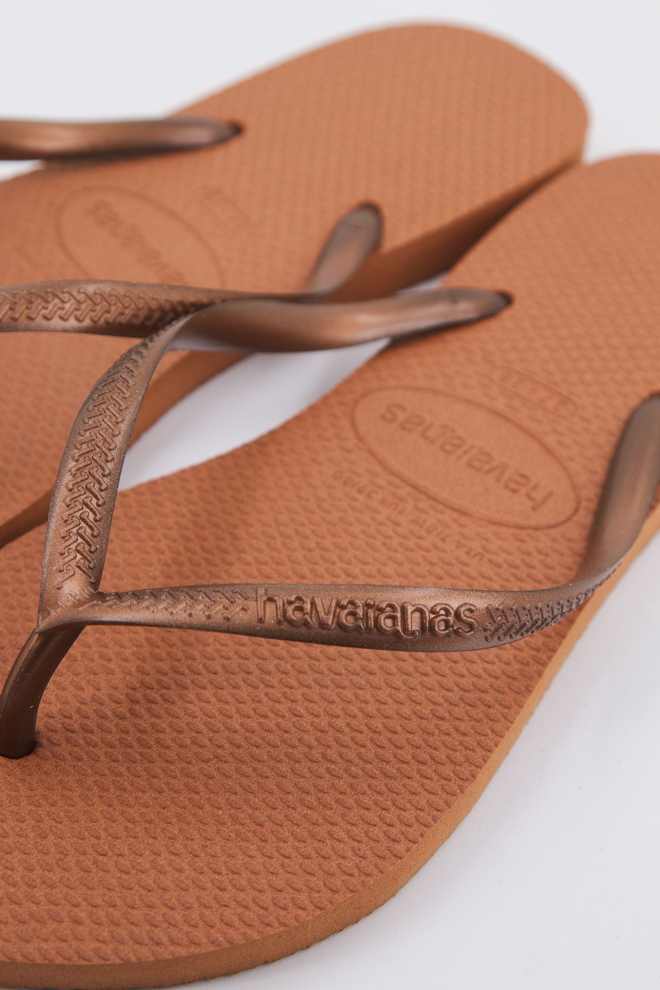 HAVAIANAS SLIM en color MARRON (3)