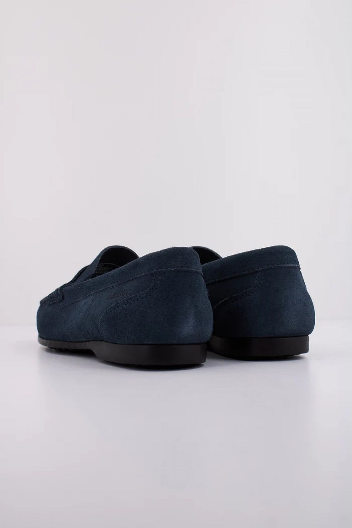 SEBAGO BYRON SUEDE en color AZUL (4)