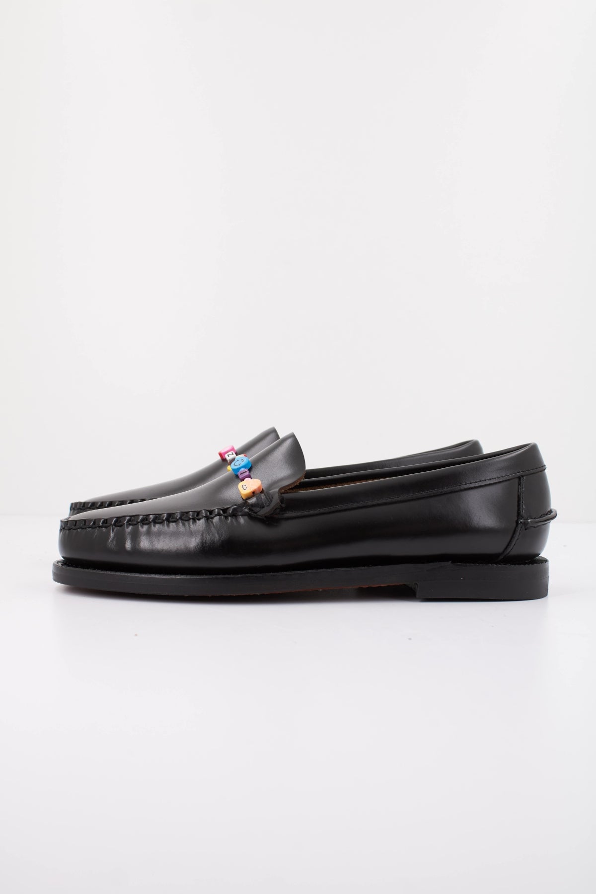 SEBAGO MOCASIN FRANK BEADS en color NEGRO (1)