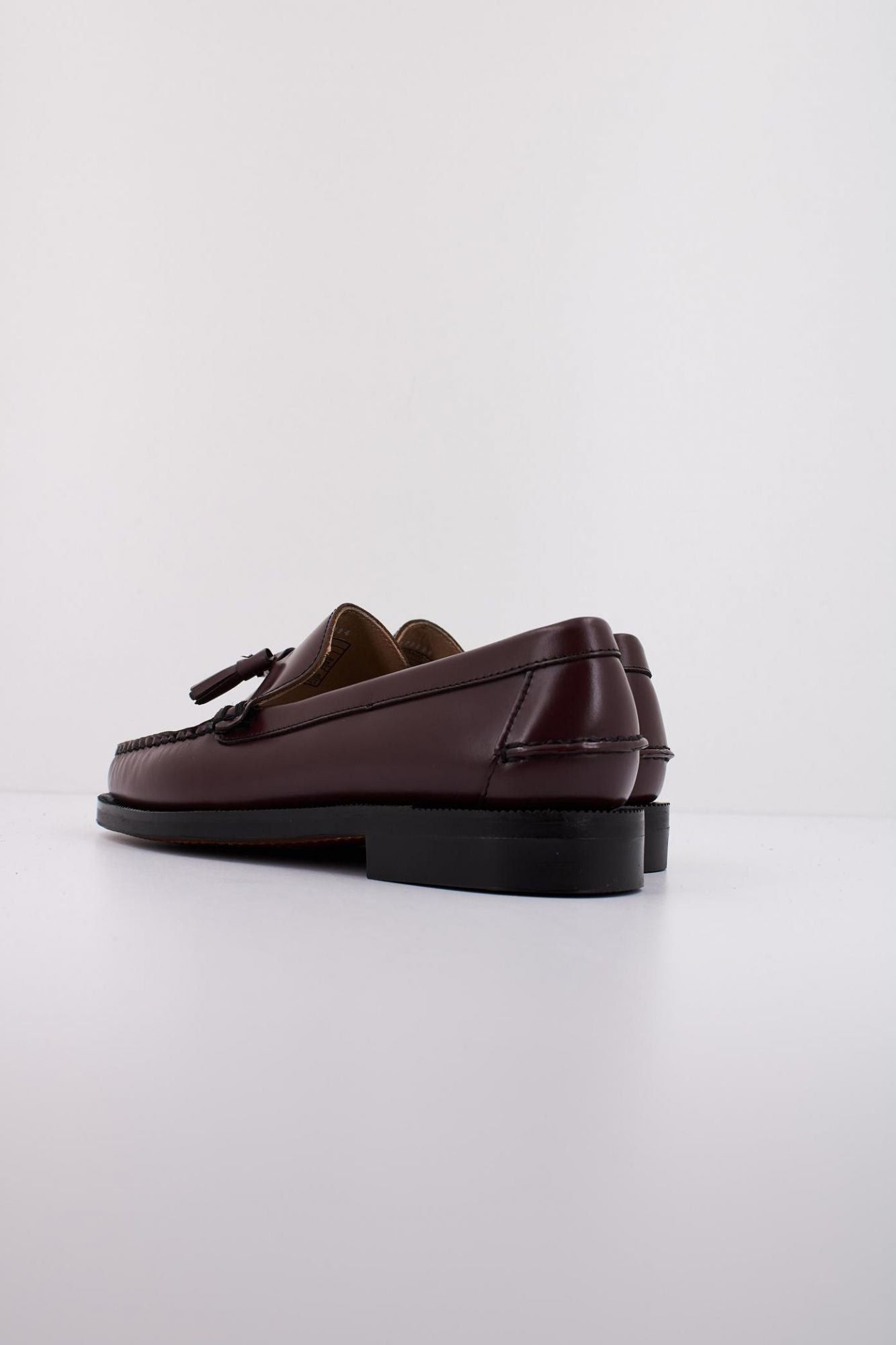 SEBAGO CLASSIC WILL LOAFER en color BURDEOS (4)