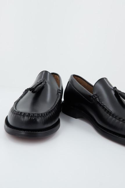 SEBAGO CLASSIC WILL LOAFER en color NEGRO (4)