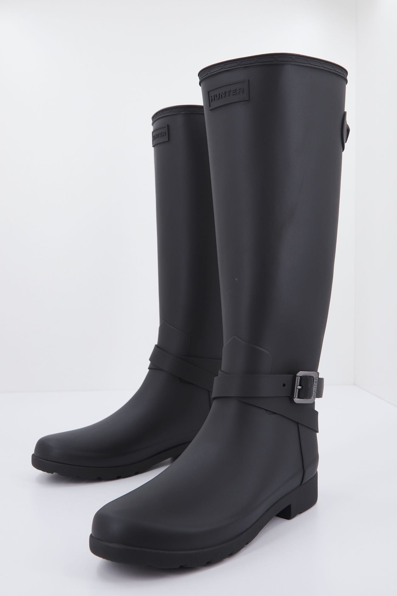 HUNTER RFD BACK ADJ TALL A en color NEGRO (1)