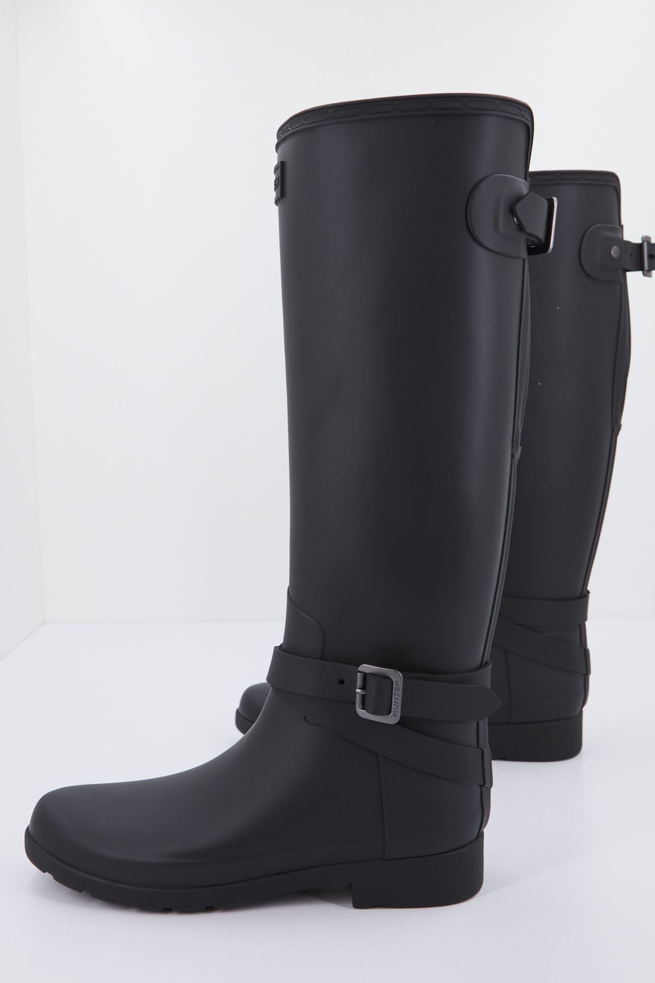 HUNTER RFD BACK ADJ TALL A en color NEGRO (2)