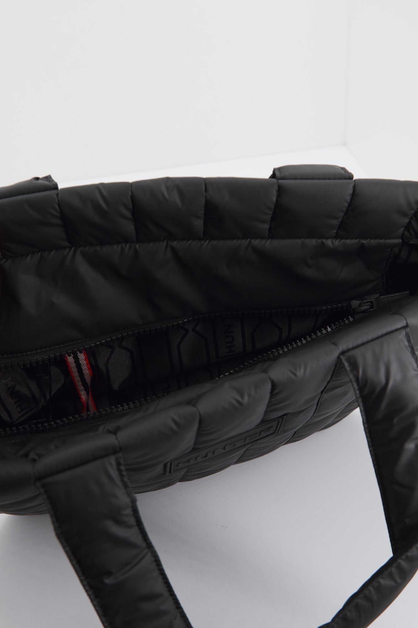 HUNTER INTREPID TO en color NEGRO (4)