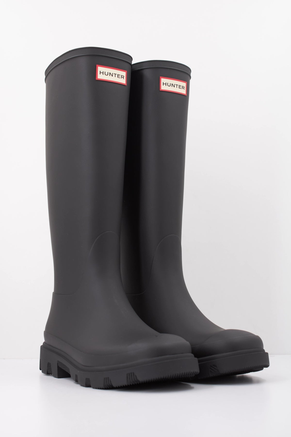 HUNTER BOTA DOWNPOUR TALL en color NEGRO (2)