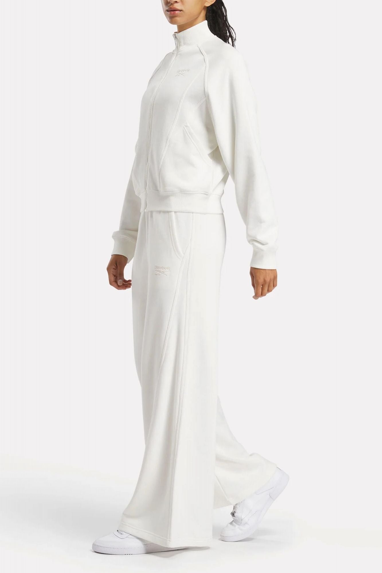 REEBOK  ICON ELEMENTS FT FZ en color BEIS (4)