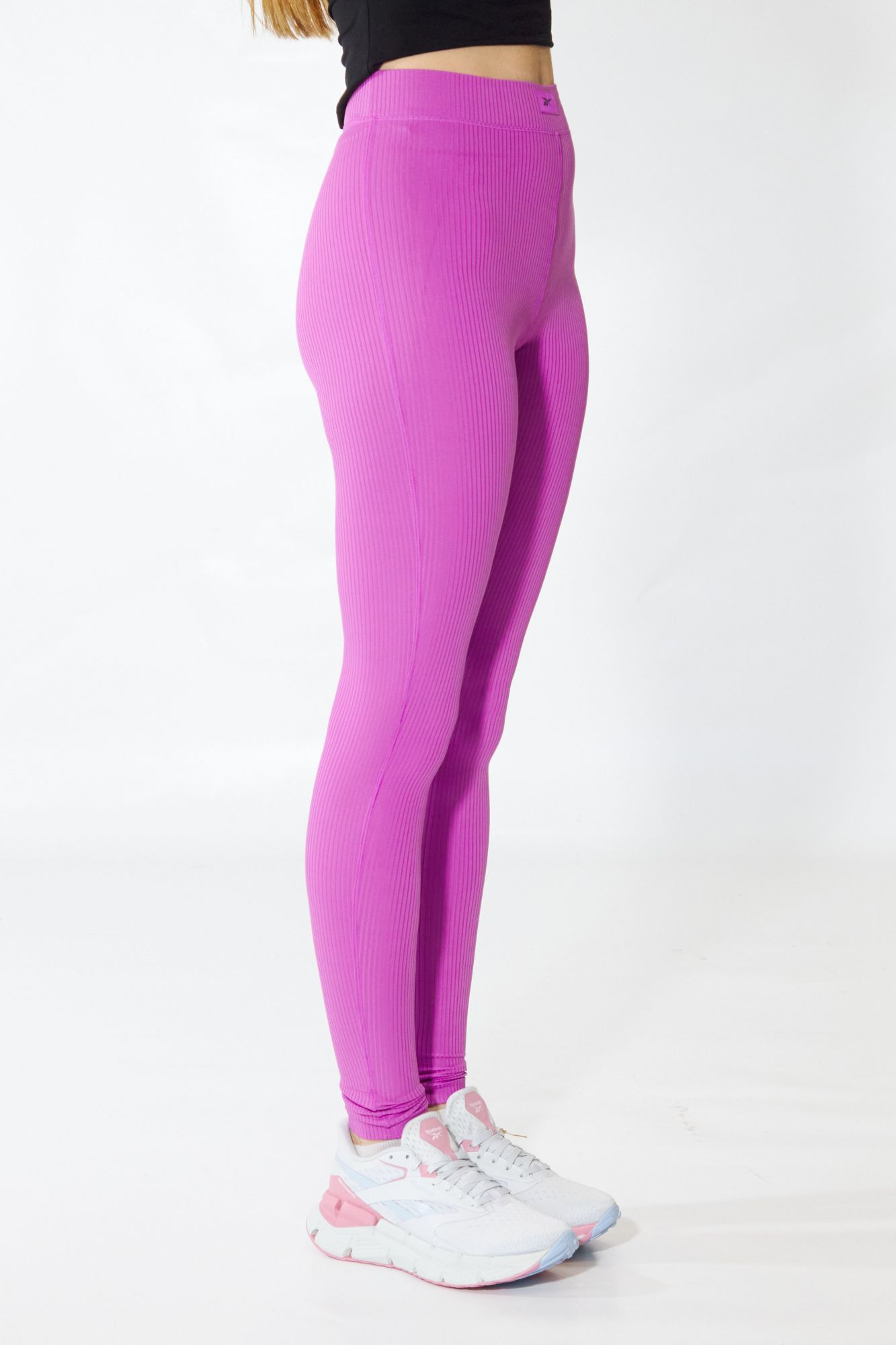 REEBOK RIB STIRRUP TIGHT en color ROSA (2)