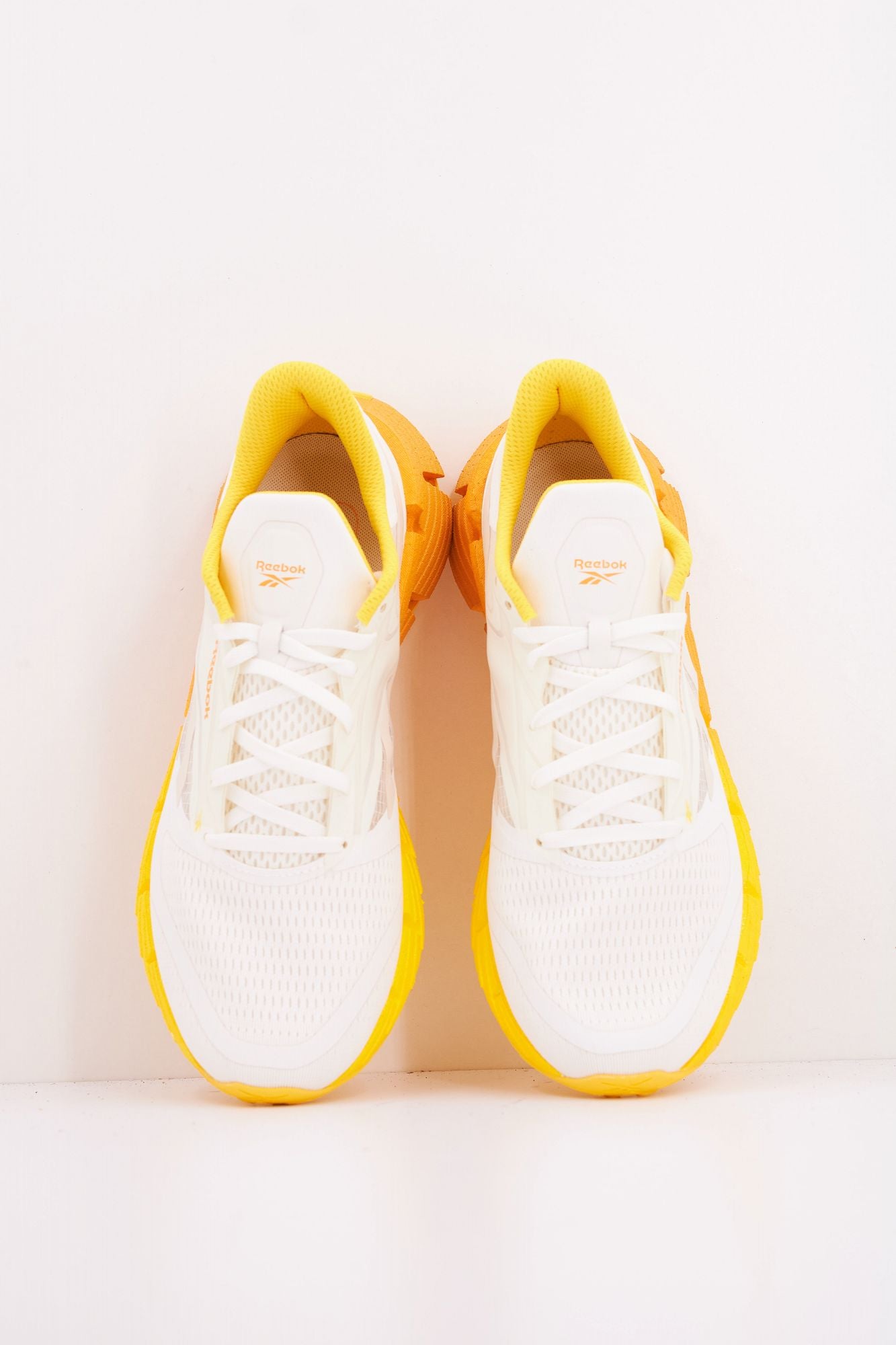 REEBOK FLOATZIG 1 en color BLANCO (3)