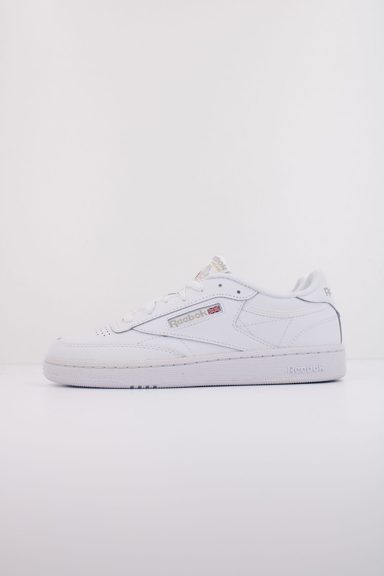 REEBOK CLUB C 85 en color BLANCO (1)