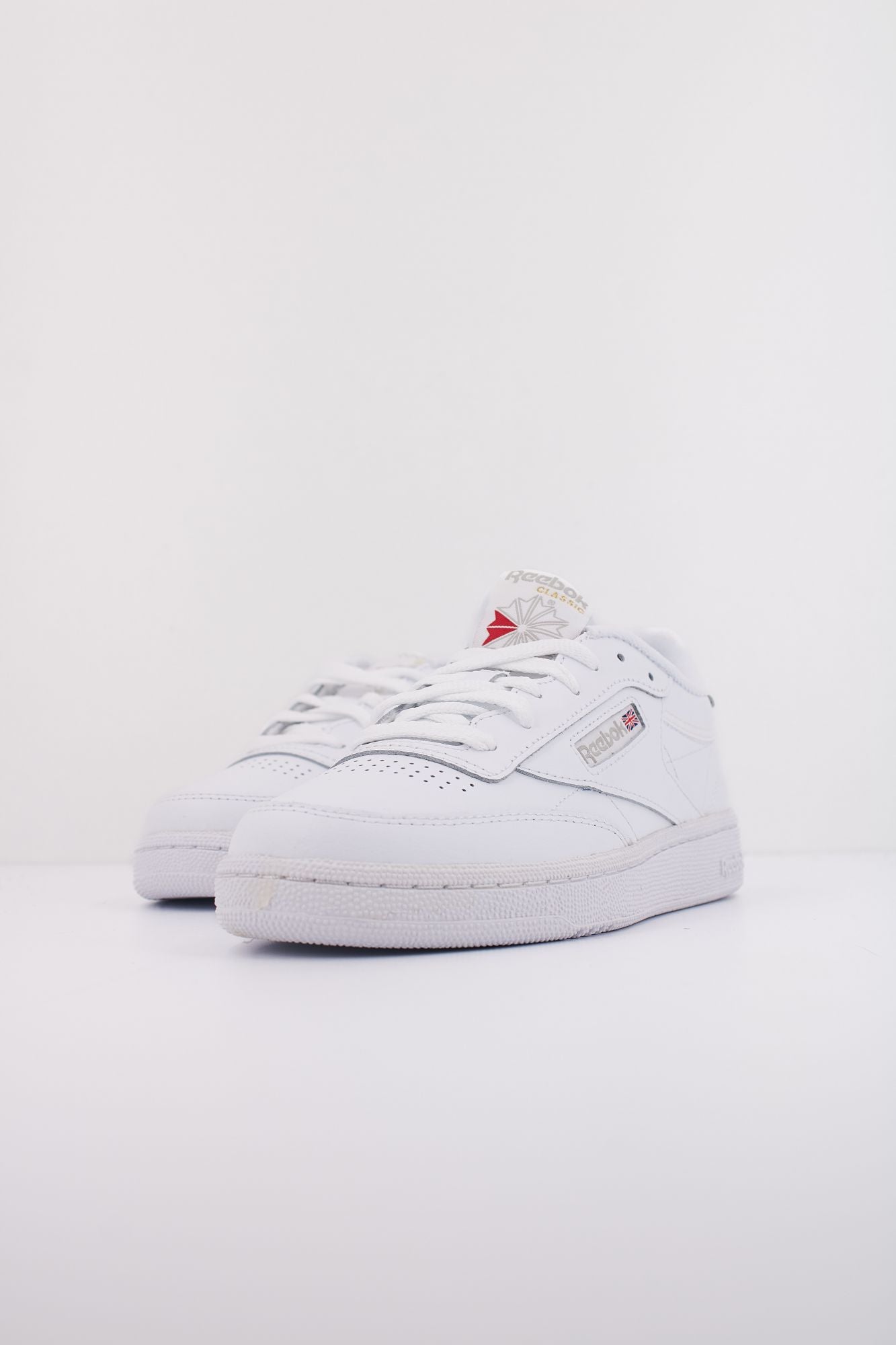 REEBOK CLUB C 85 en color BLANCO (2)