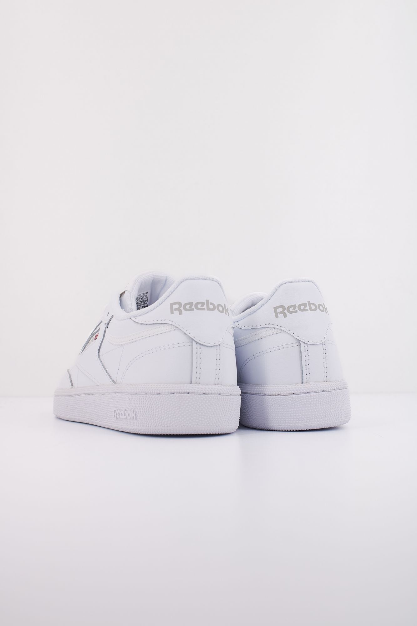 REEBOK CLUB C 85 en color BLANCO (4)