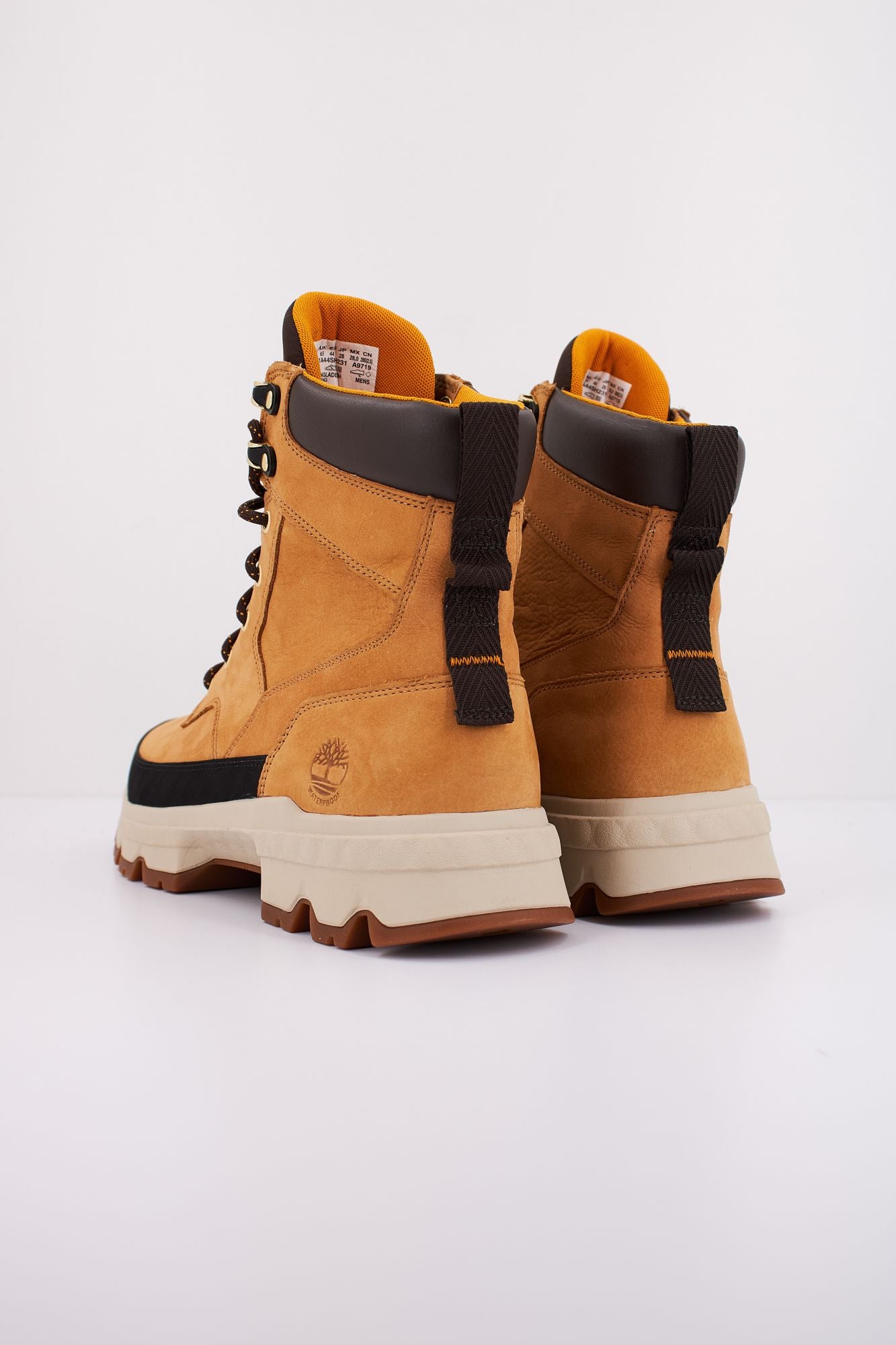 TIMBERLAND TBL ORIGINALS ULTRA MI en color MARRON CLARO (4)