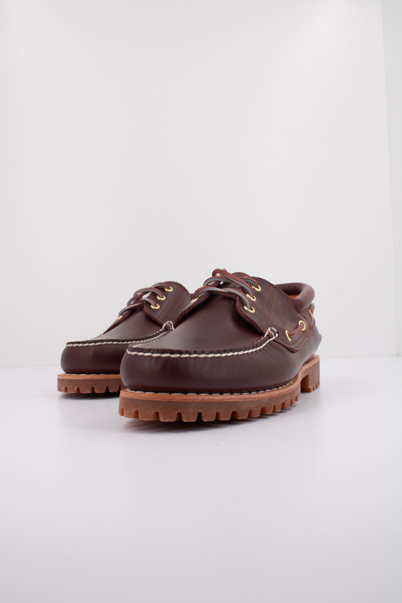 TIMBERLAND AUTHENTICS 3 EYE CLASSIC LUG BOAT SHOE en color MARRON (2)
