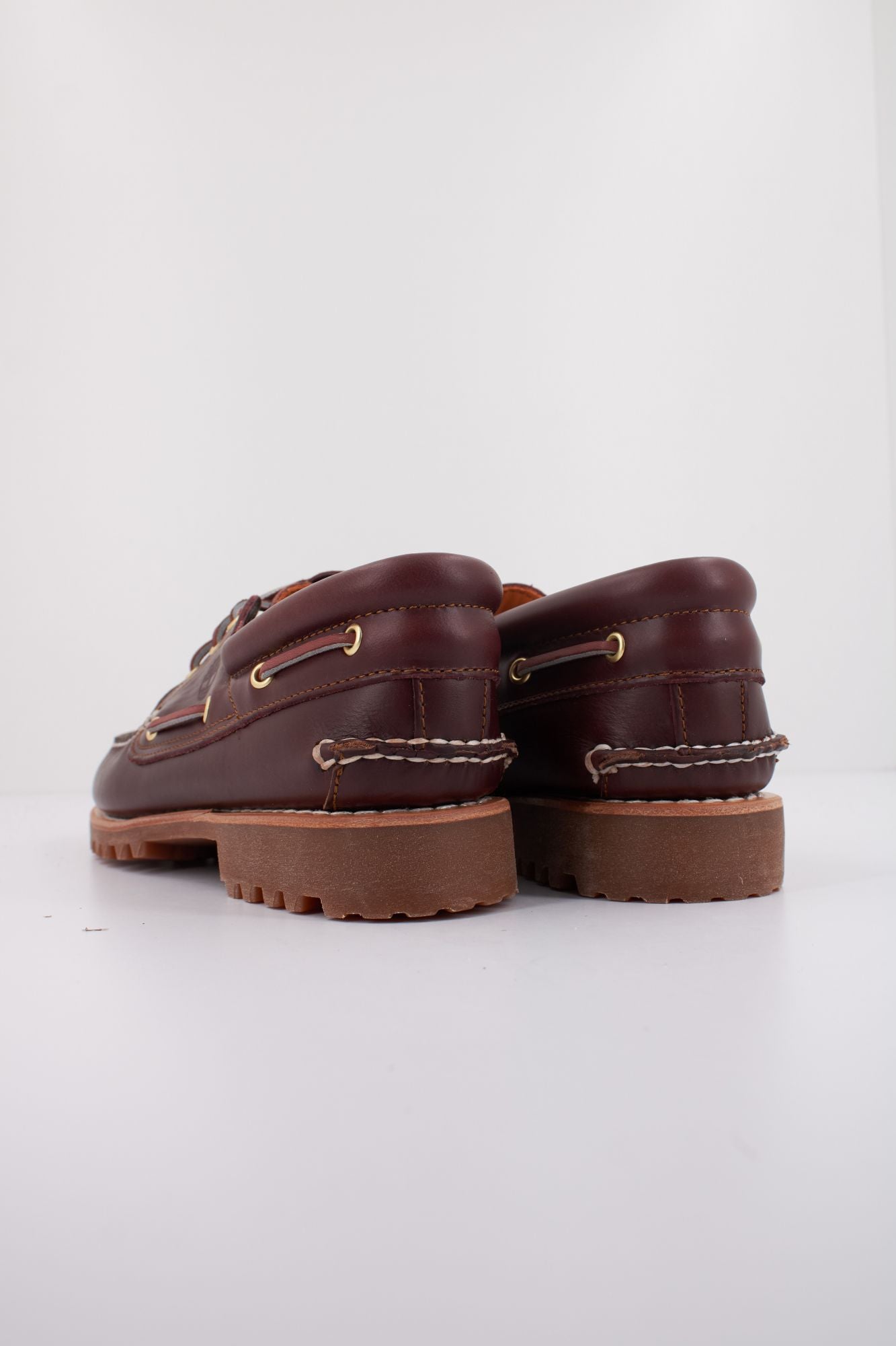 TIMBERLAND AUTHENTICS 3 EYE CLASSIC LUG BOAT SHOE en color MARRON (4)