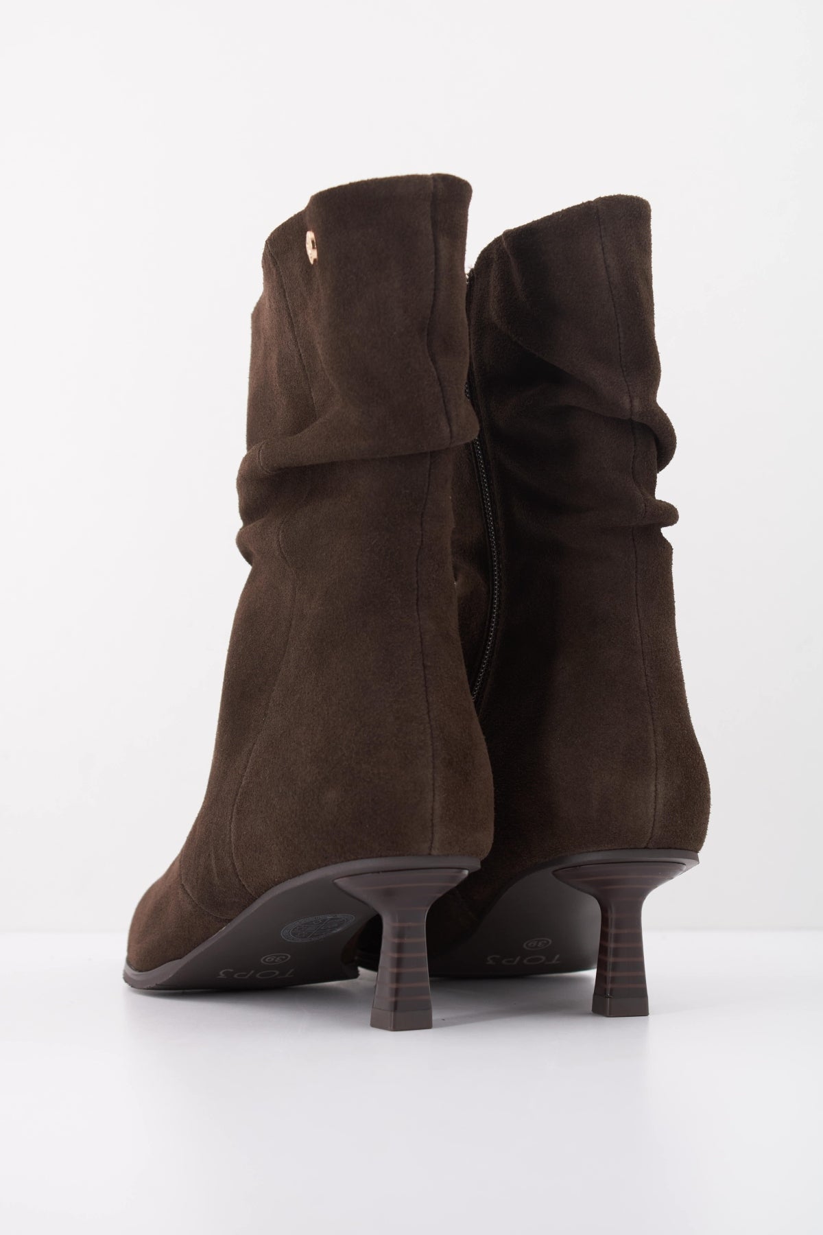 TOP3 BOTA CORTA ARRUGADA en color MARRON (4)