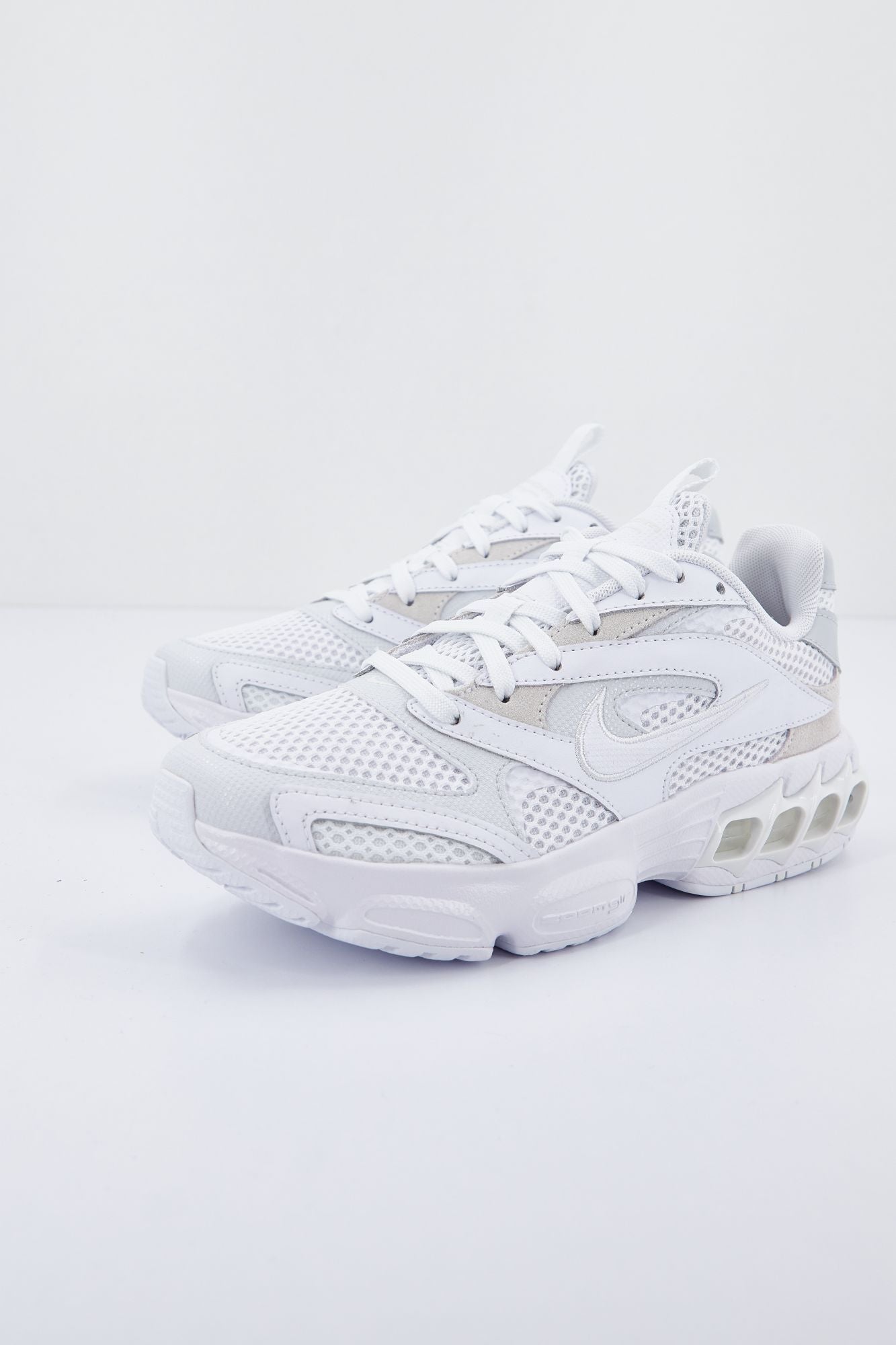 NIKE ZOOM AIR FIRE WOMEN'S S en color BLANCO (1)