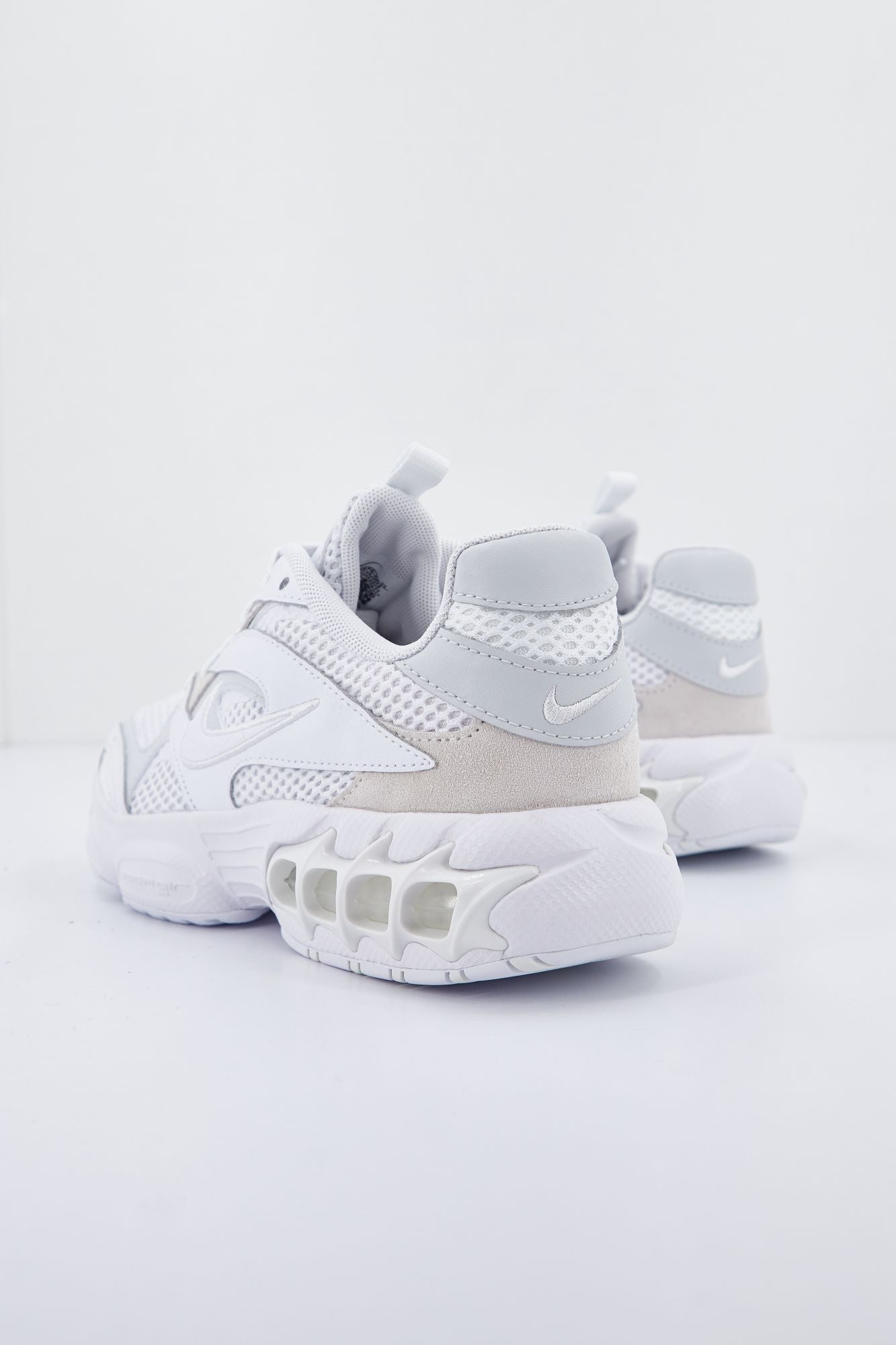 NIKE ZOOM AIR FIRE WOMEN'S S en color BLANCO (3)