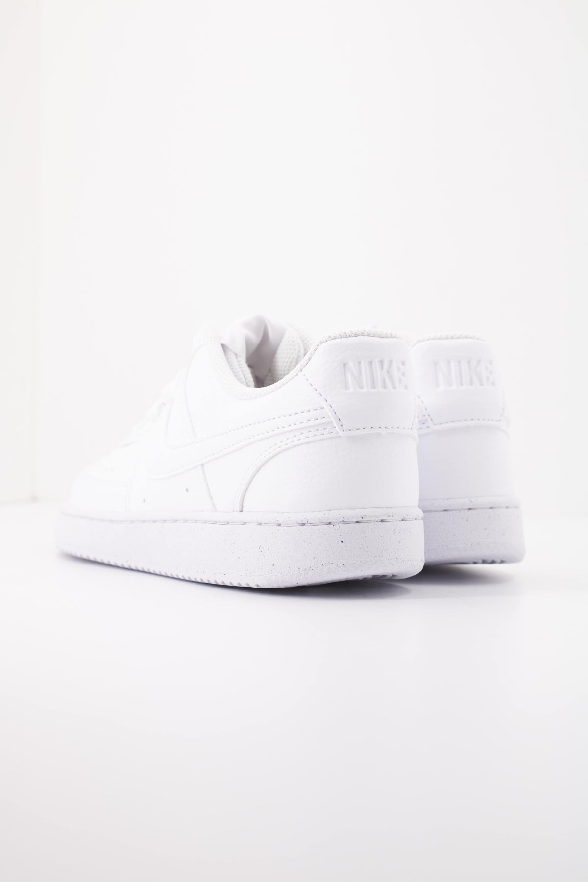 NIKE COURT VISION LOW BE en color BLANCO (4)