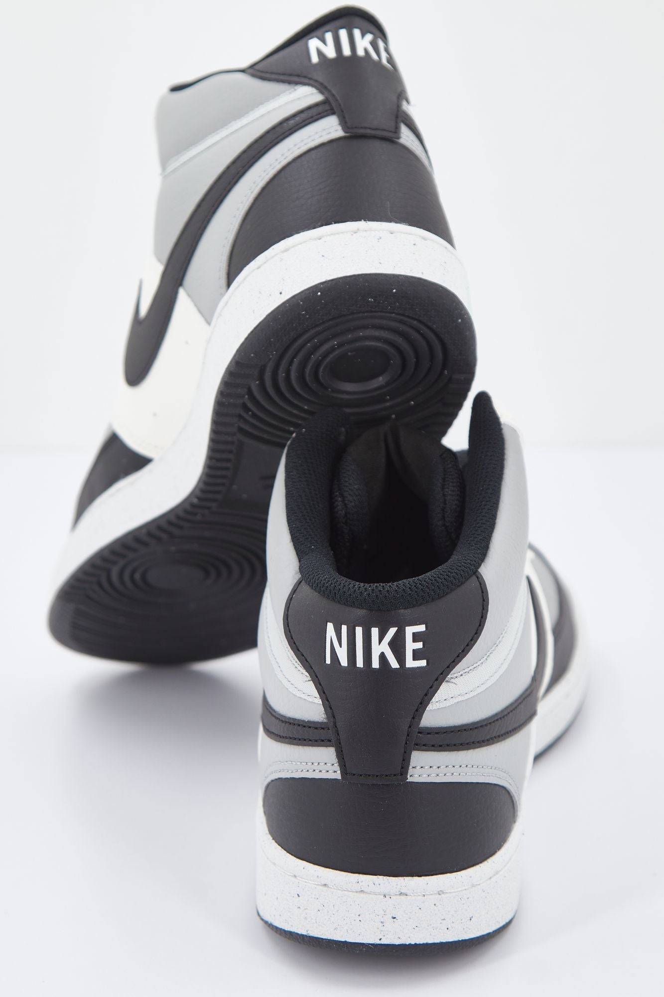 NIKE  NIKE COURT VISION MID NEXT N en color GRIS (3)