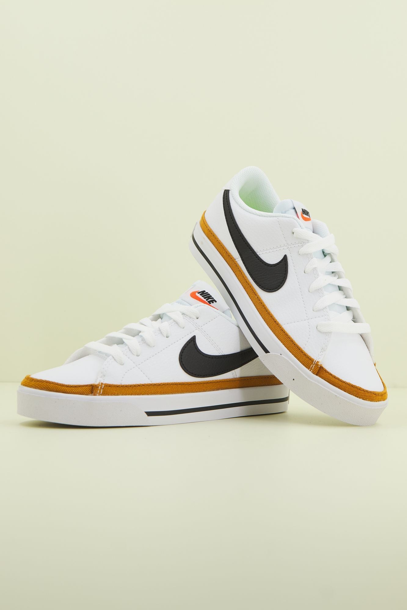NIKE  COURT LEGACY NEXT NATUR en color BLANCO (1)