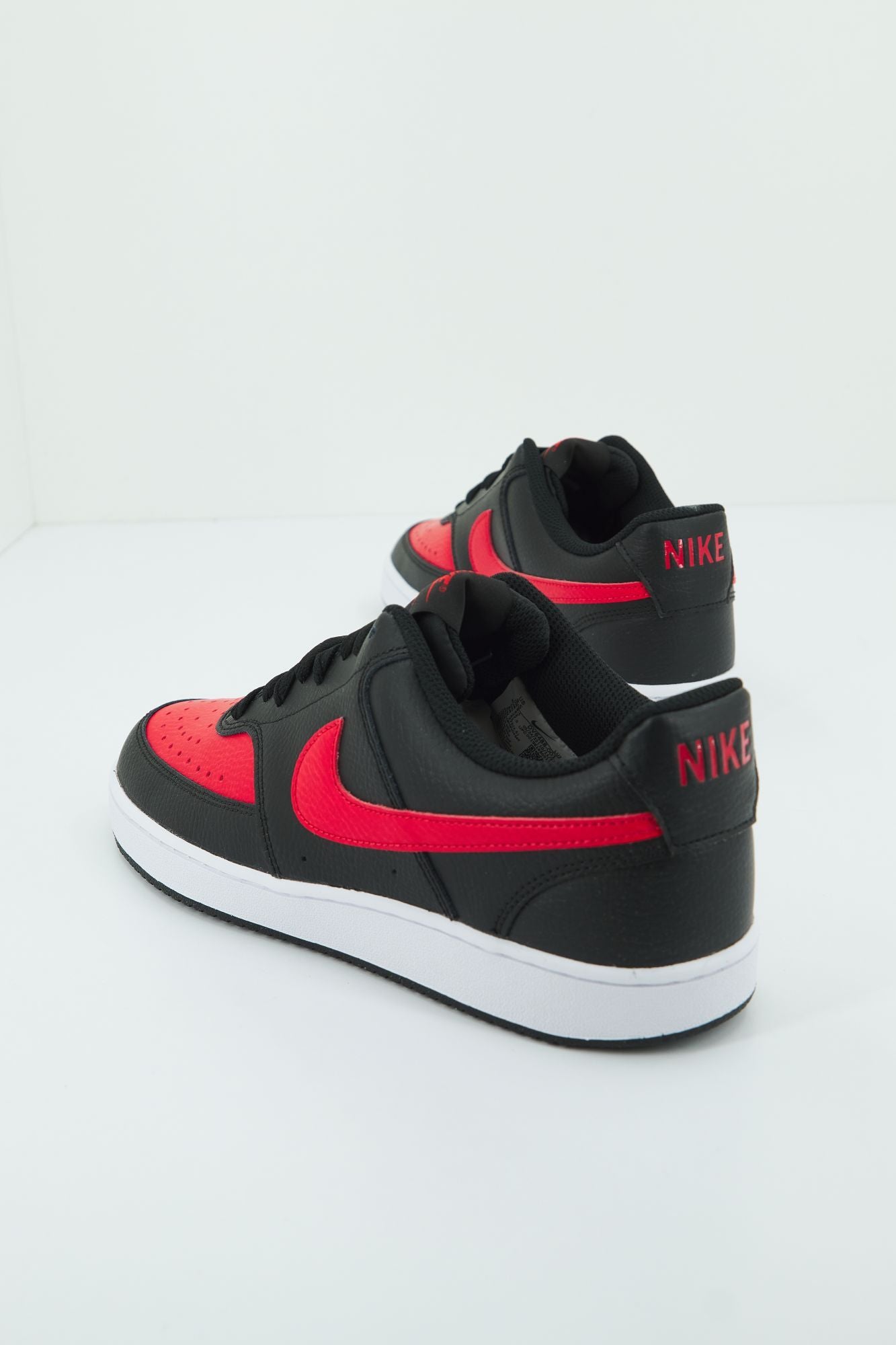 NIKE COURT VISION LO C/O en color NEGRO (3)