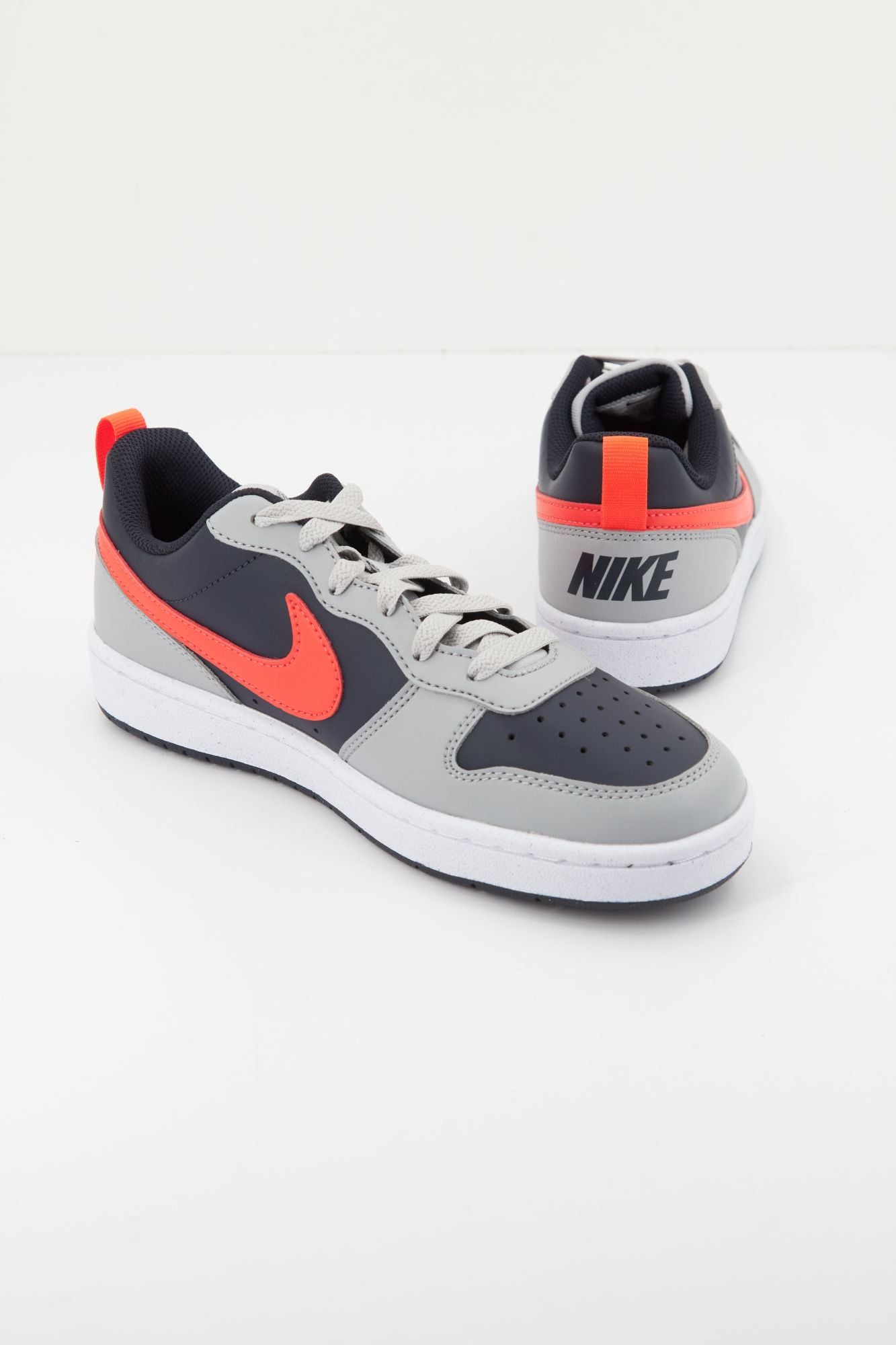 NIKE COURT BOROUGH LOW RECRAFT (GS) en color GRIS (1)