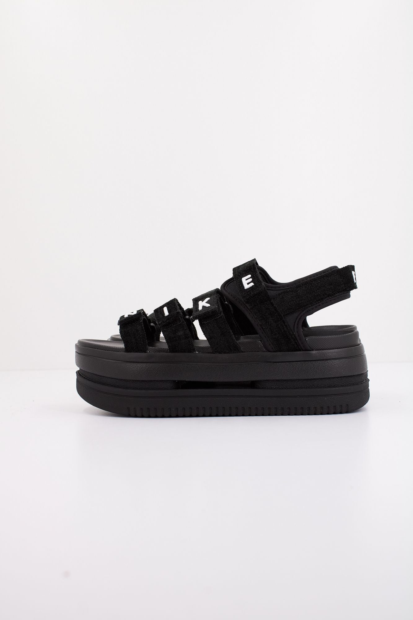 NIKE ICON CLASSIC SNDL SE en color NEGRO (1)