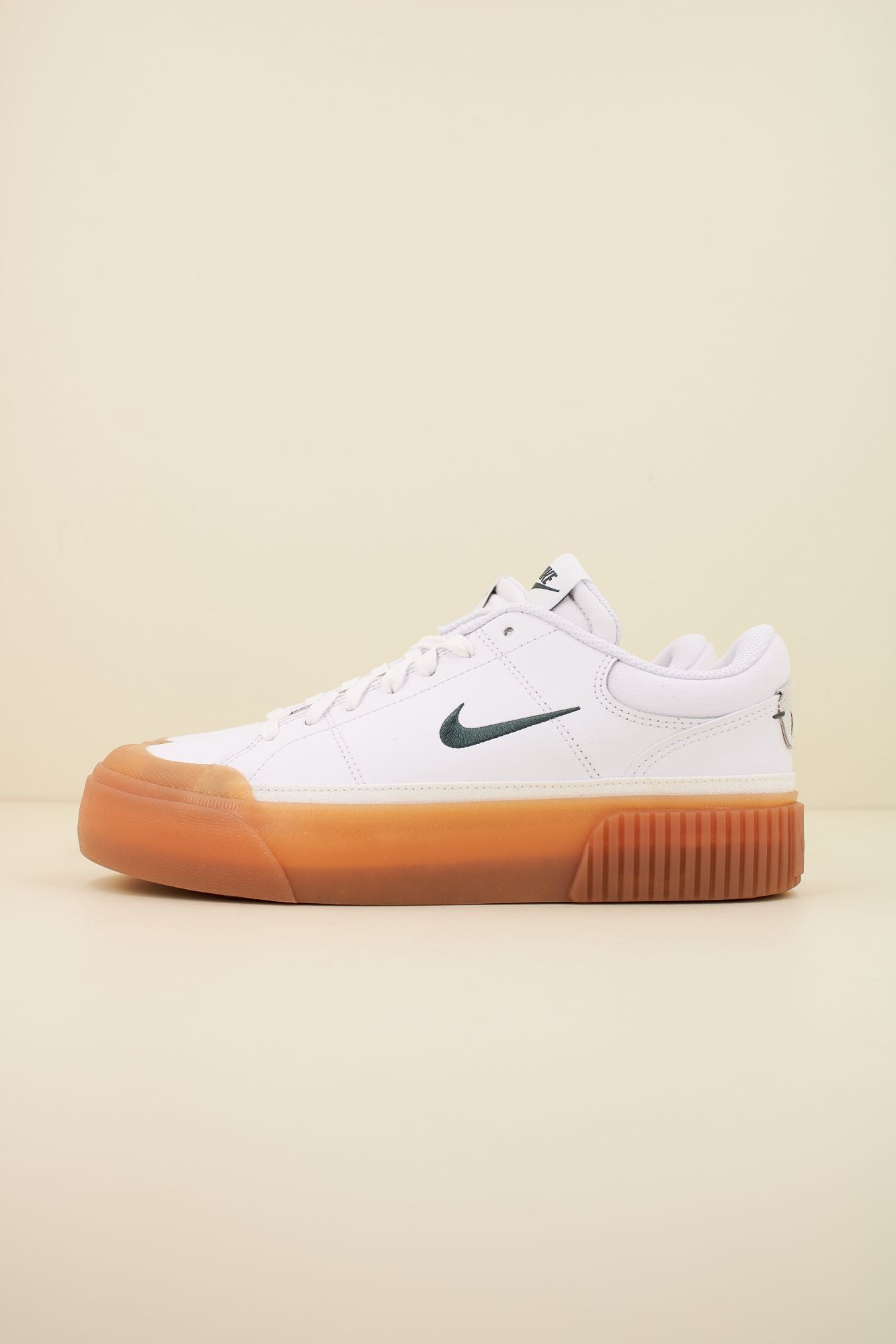 NIKE COURT LEGACY LIFT en color BLANCO (1)