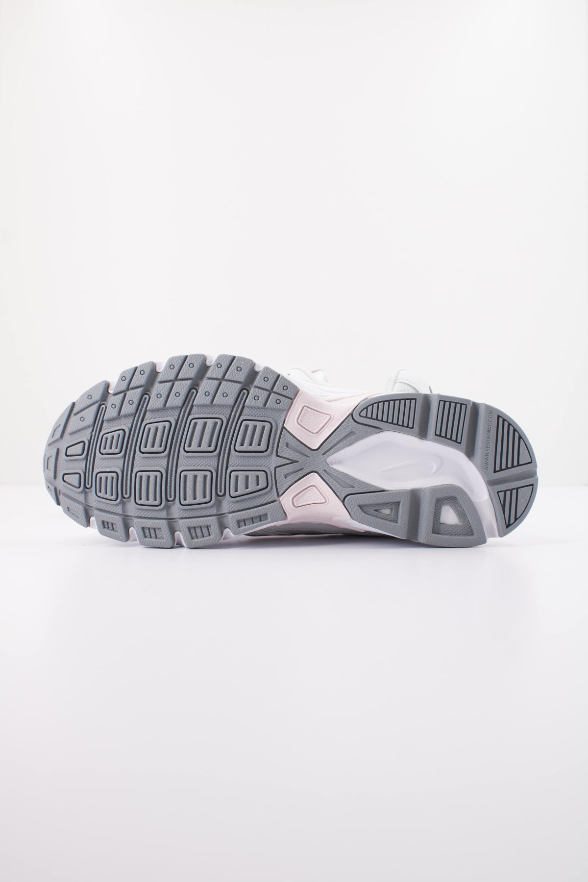 NIKE WMNS NIKE INITIATOR en color GRIS (5)