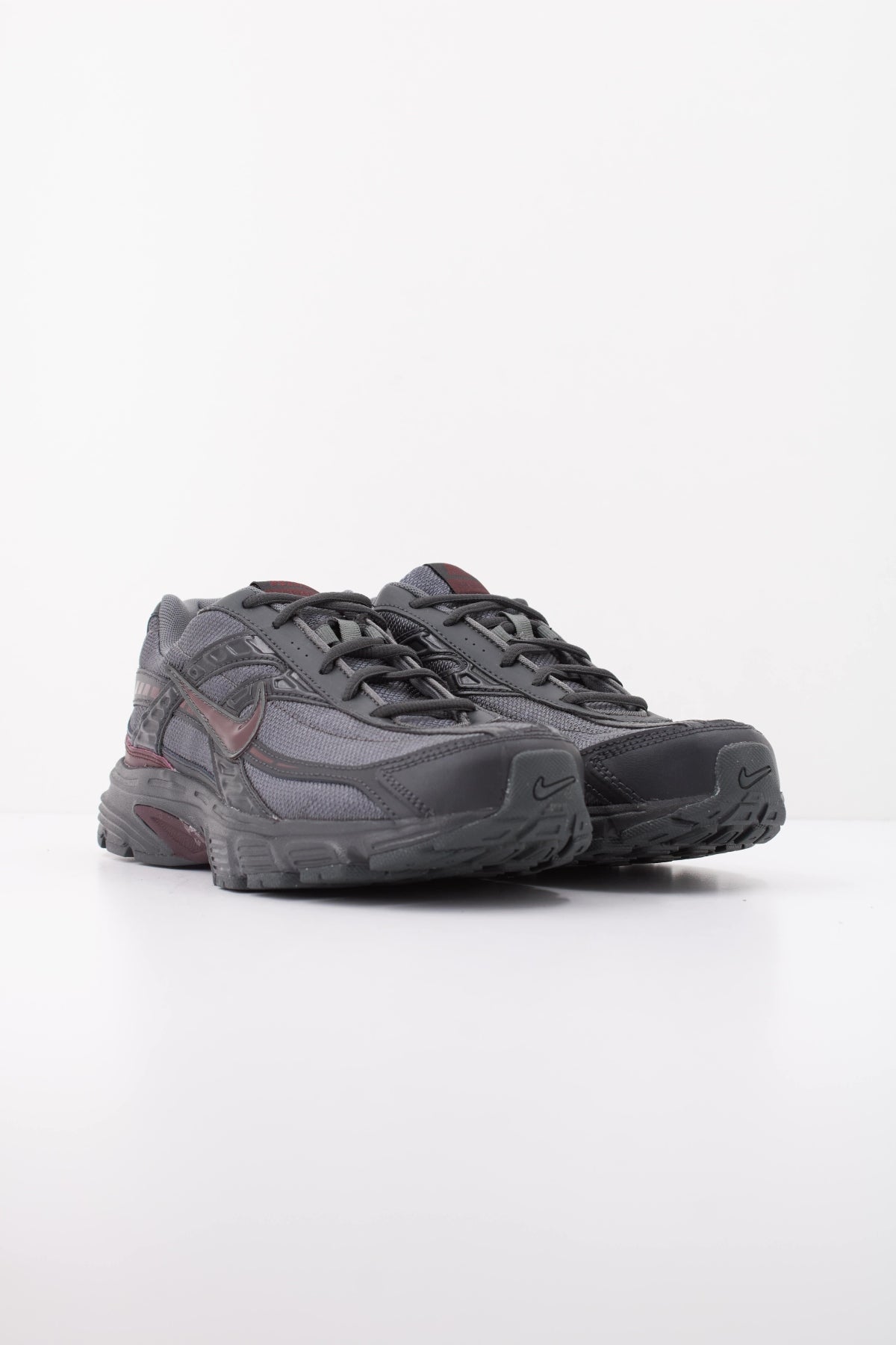 NIKE 394055 en color NEGRO (2)