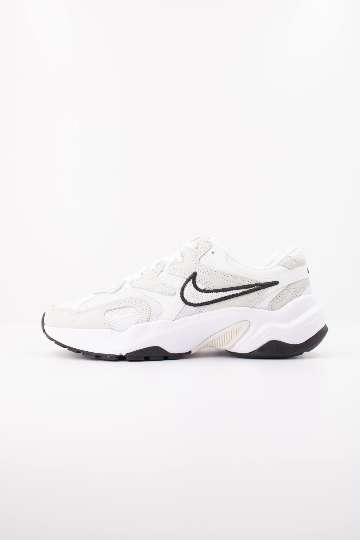 NIKE W NIKE AL8 en color BLANCO (1)