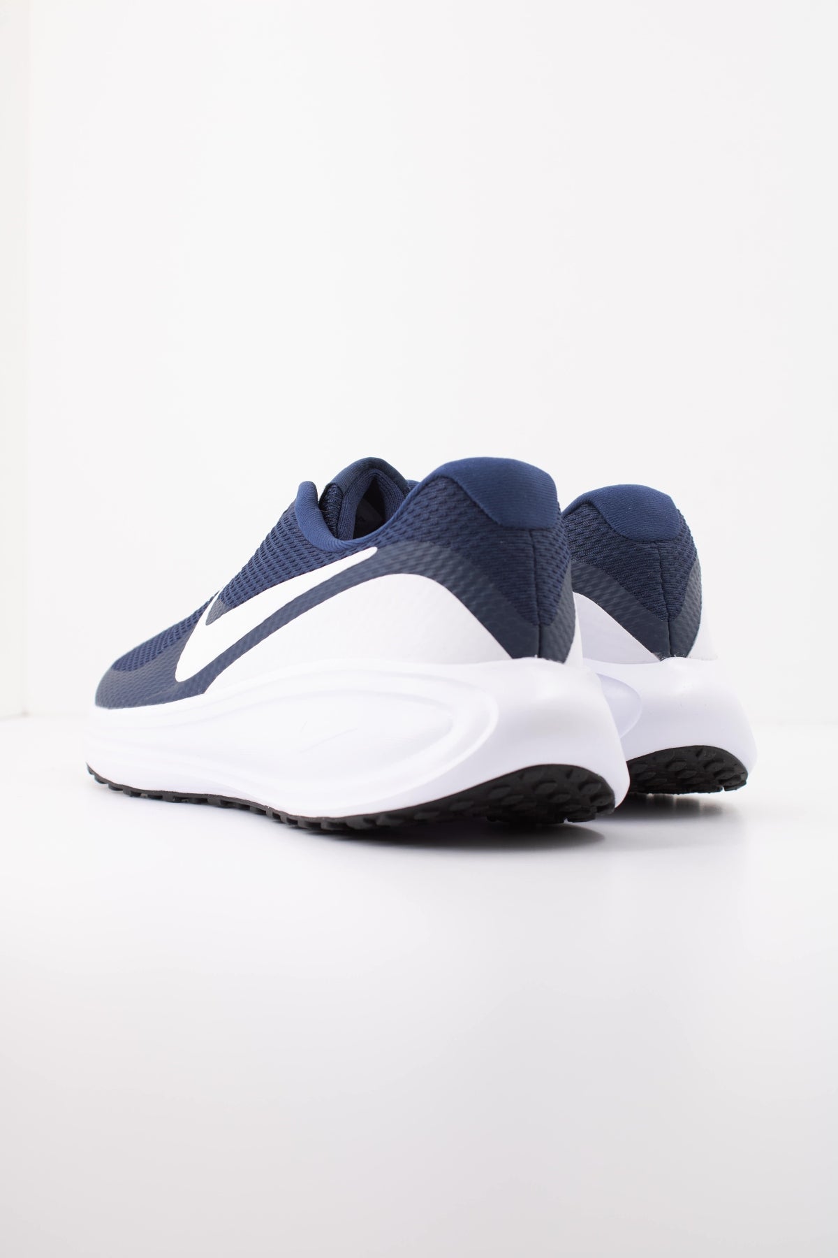 NIKE NIKE REVOLUTION 8 en color AZUL (4)
