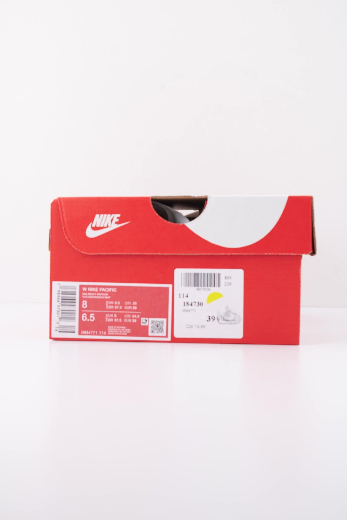 NIKE W NIKE PACIFIC en color BEIS (6)